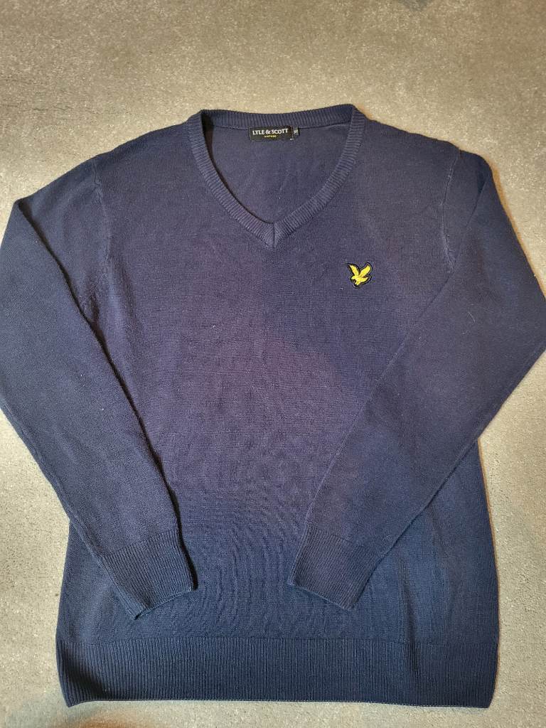 Mens size medium lyle & scott vintage navy jumper