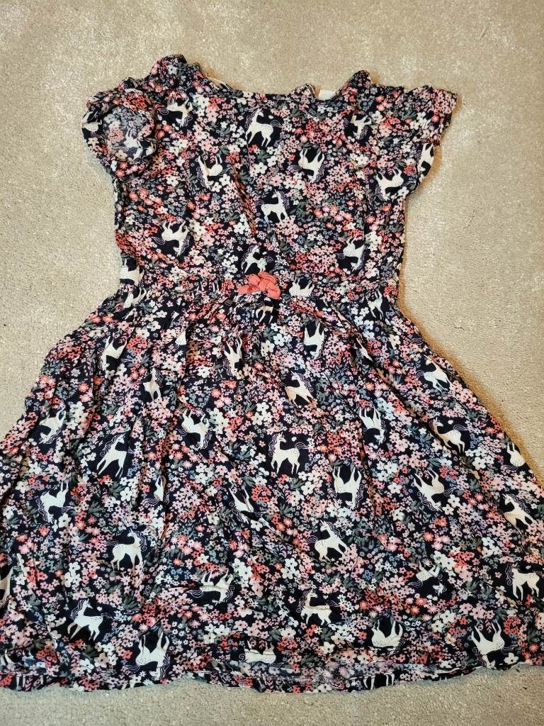 Girls age 5/6 h&m unicorn summer dress