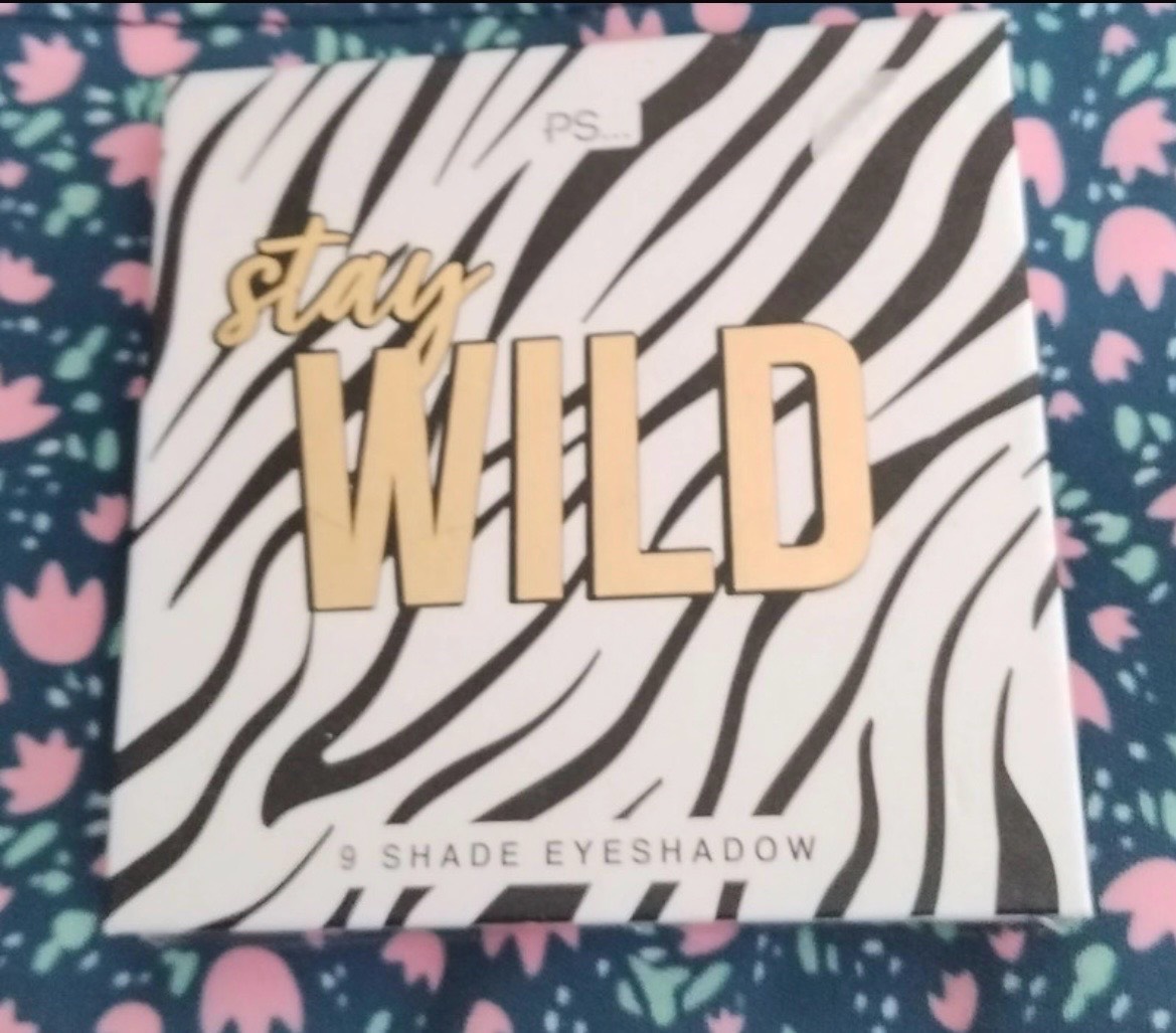 Stay wild make up palette