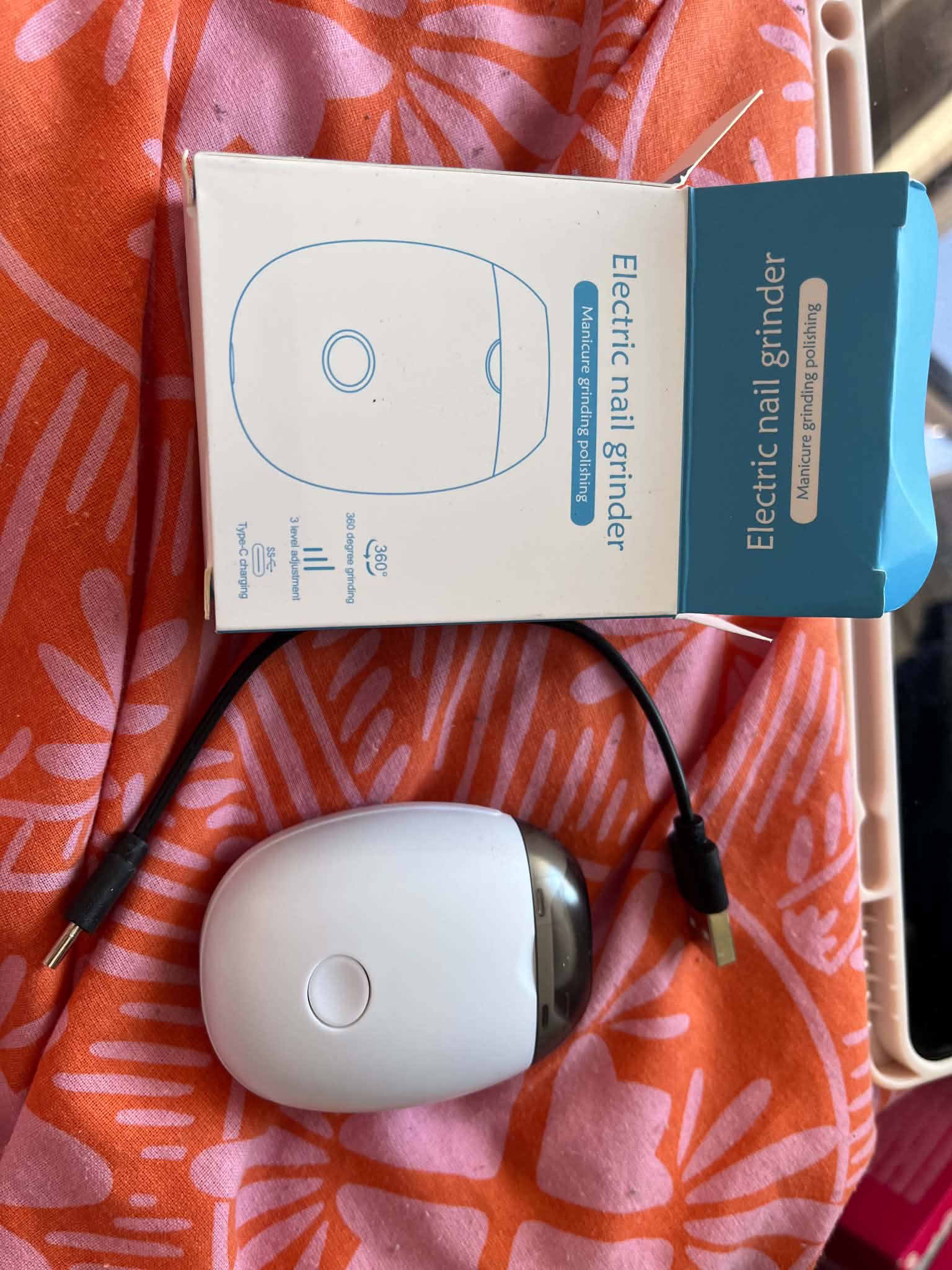Electronic nail file