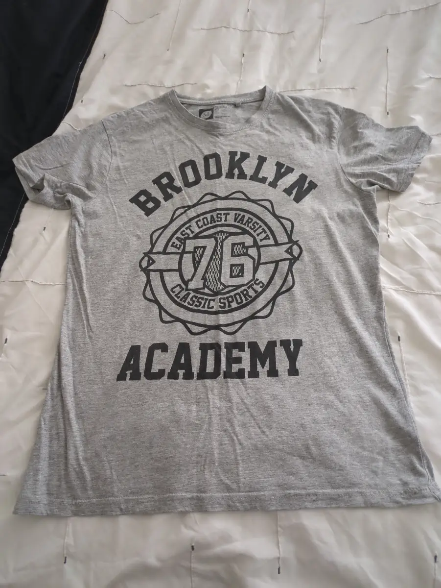 Cedar wood grey t shirt