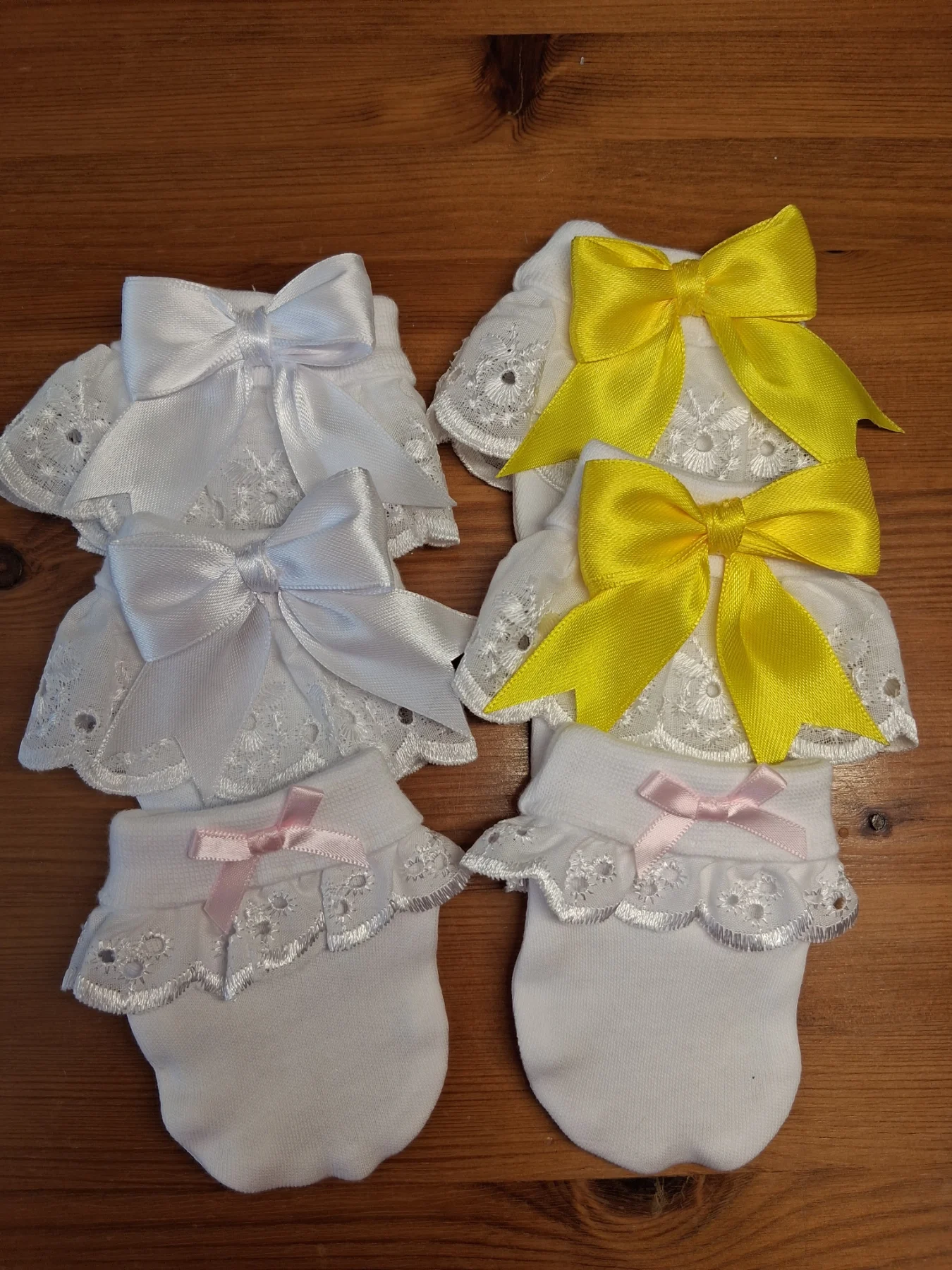 3 pairs of newborn scratch mittens gloves new