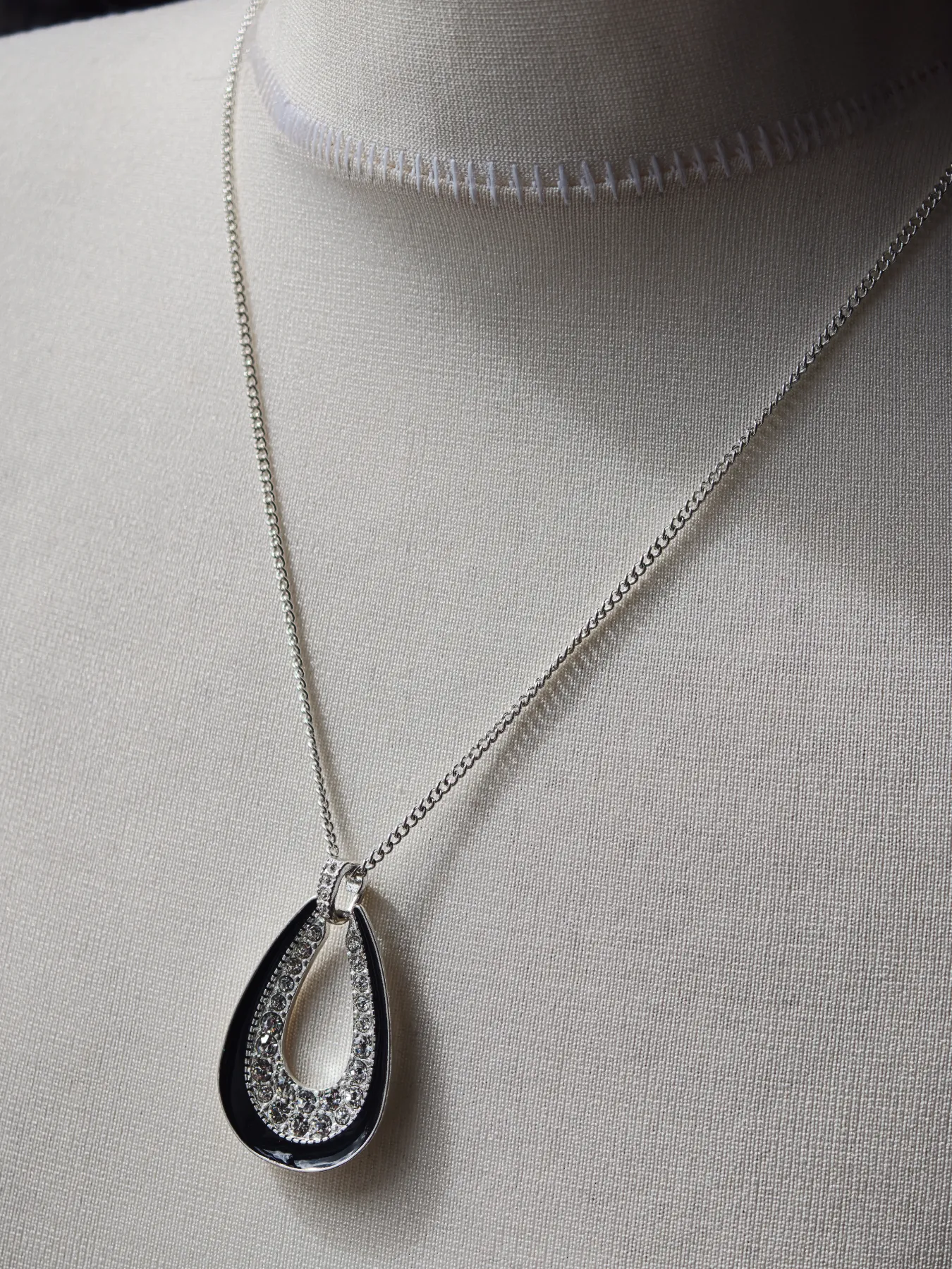 Vintage Avon Silver Black Enamel Pave Rhinestone Open Teardrop Slide Pendant Necklace Retro Jewelry
