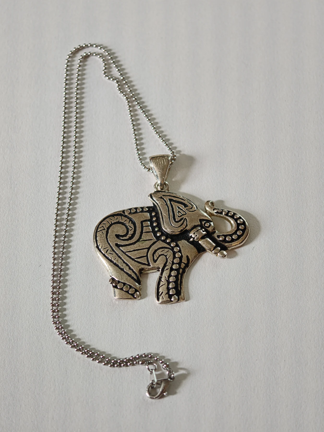 Vintage elephant necklace silver tone tribal