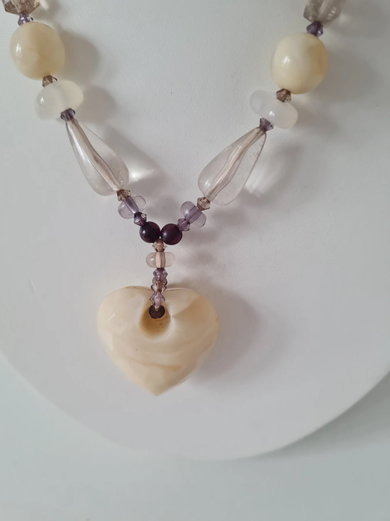 Cream Mix Heart pendant beaded necklace