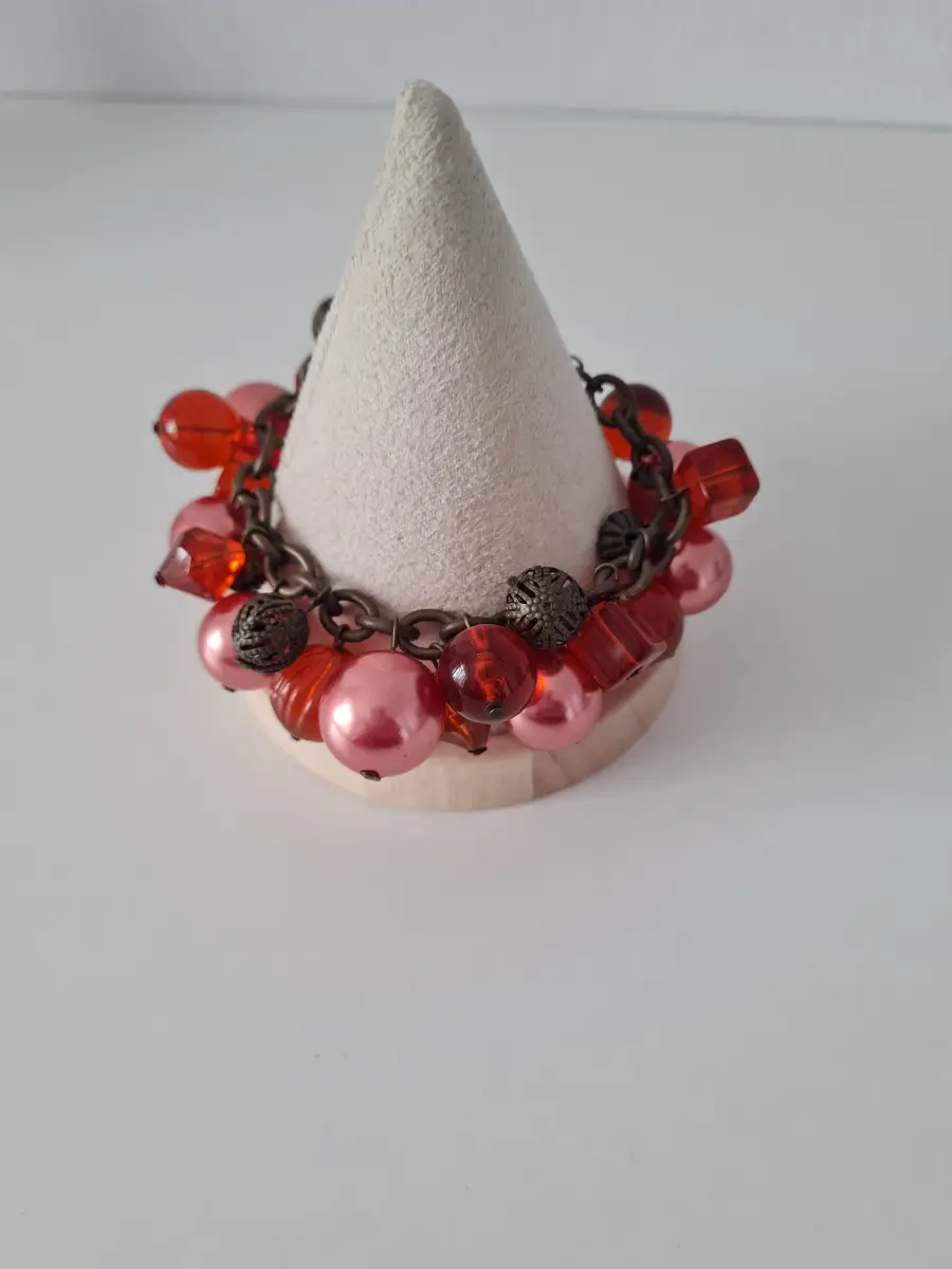 Pink Red Beaded cluster bracelet