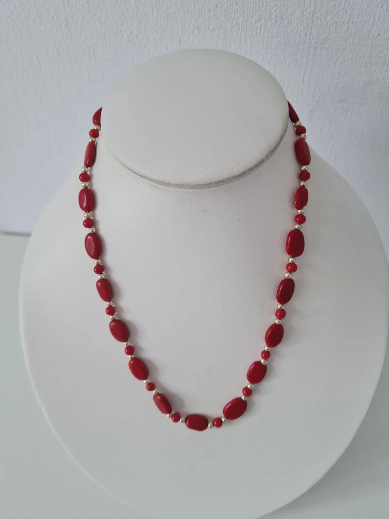 Red silver  tone beaded necklace