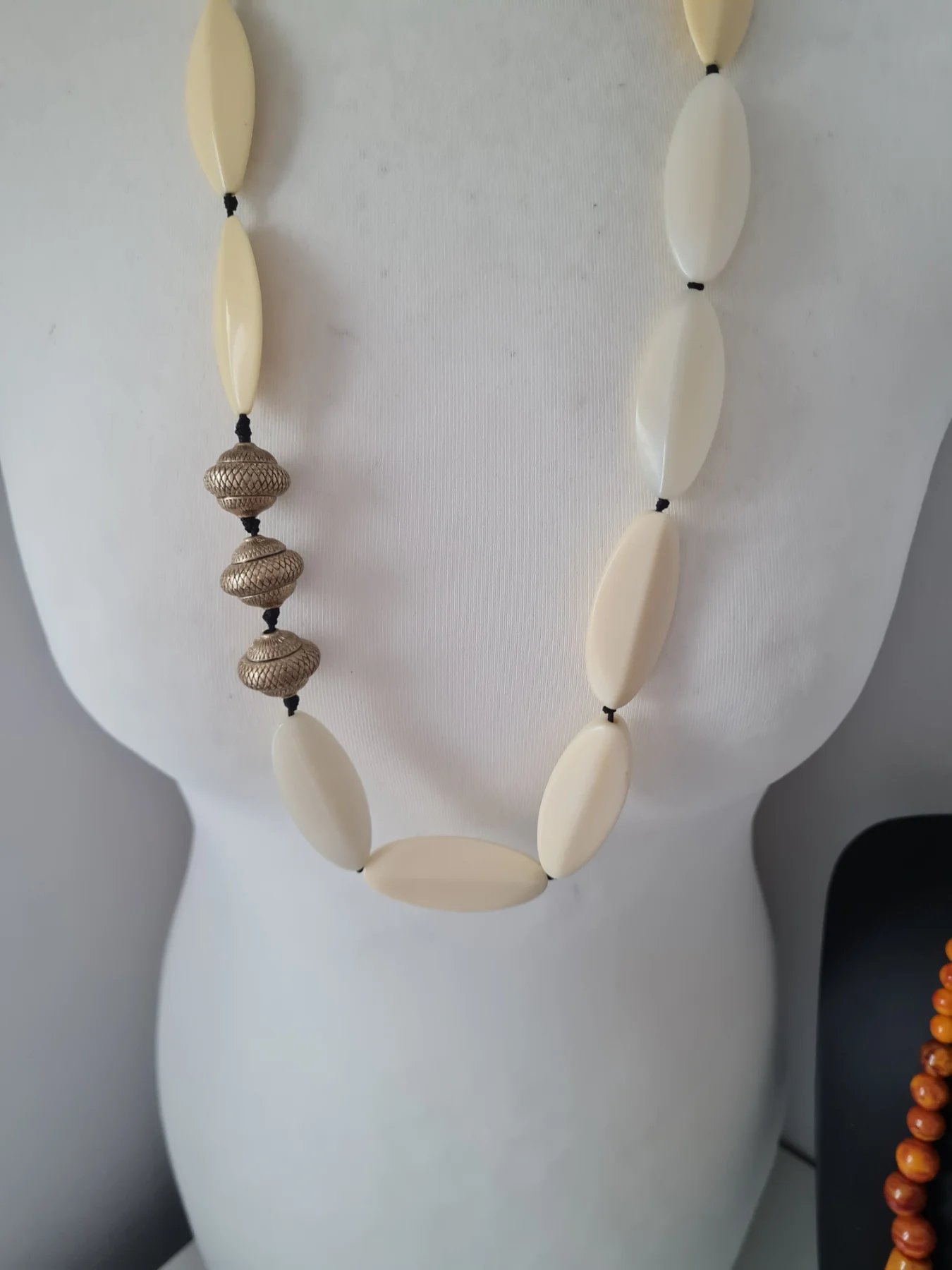 Liz Claiborne Vintage beaded necklace