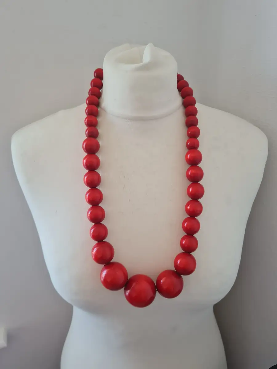 Chunky Red Beaded Summer Necklace