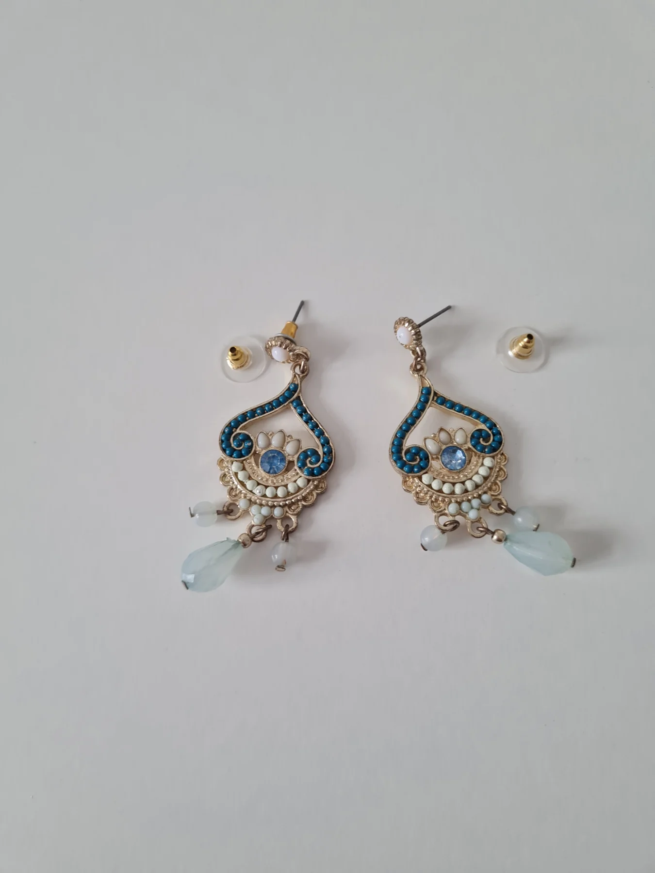 Gold tone Turquoise beaded dangle earrings