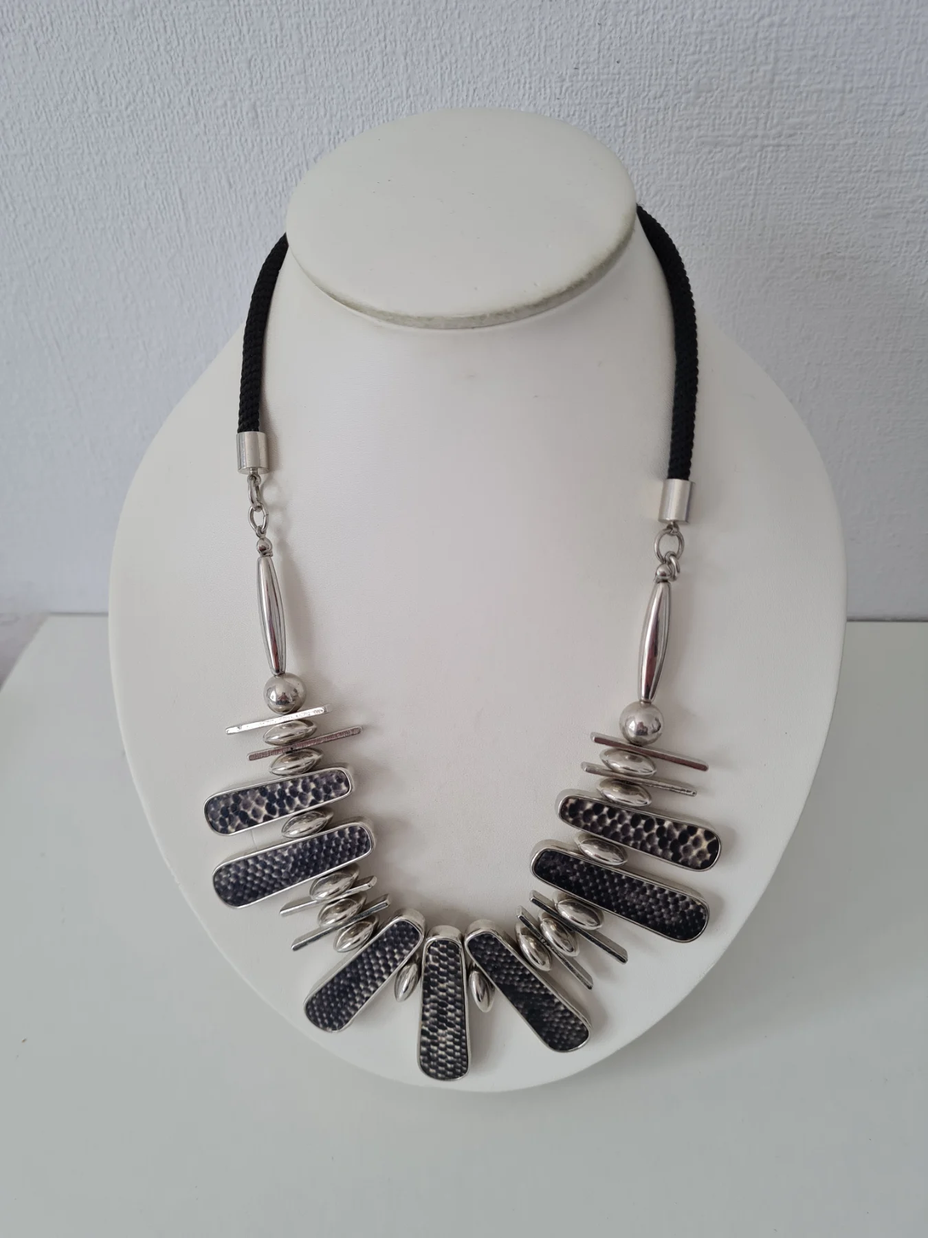 Animal Print collar necklace
