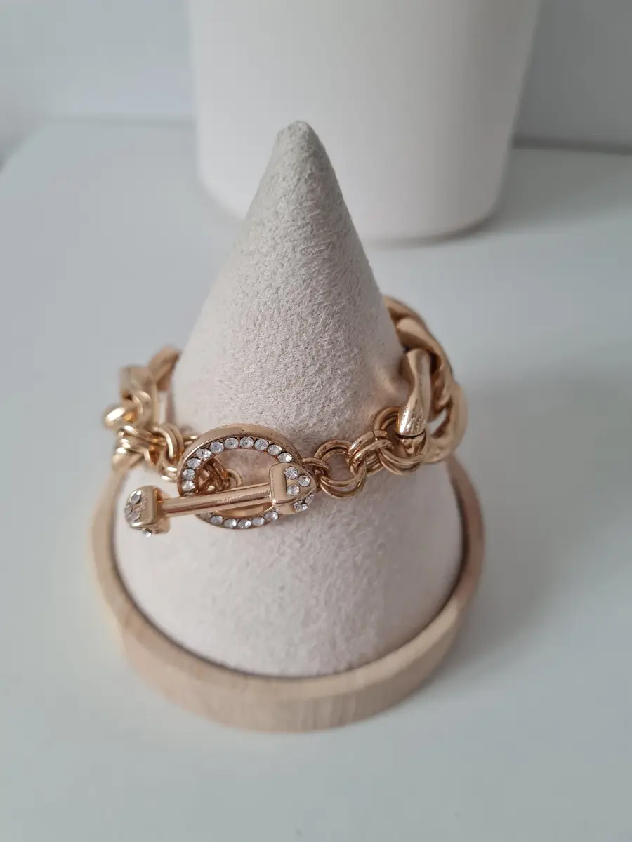 Gold tone Chunky  Curb link chain Rhinestone bracelet