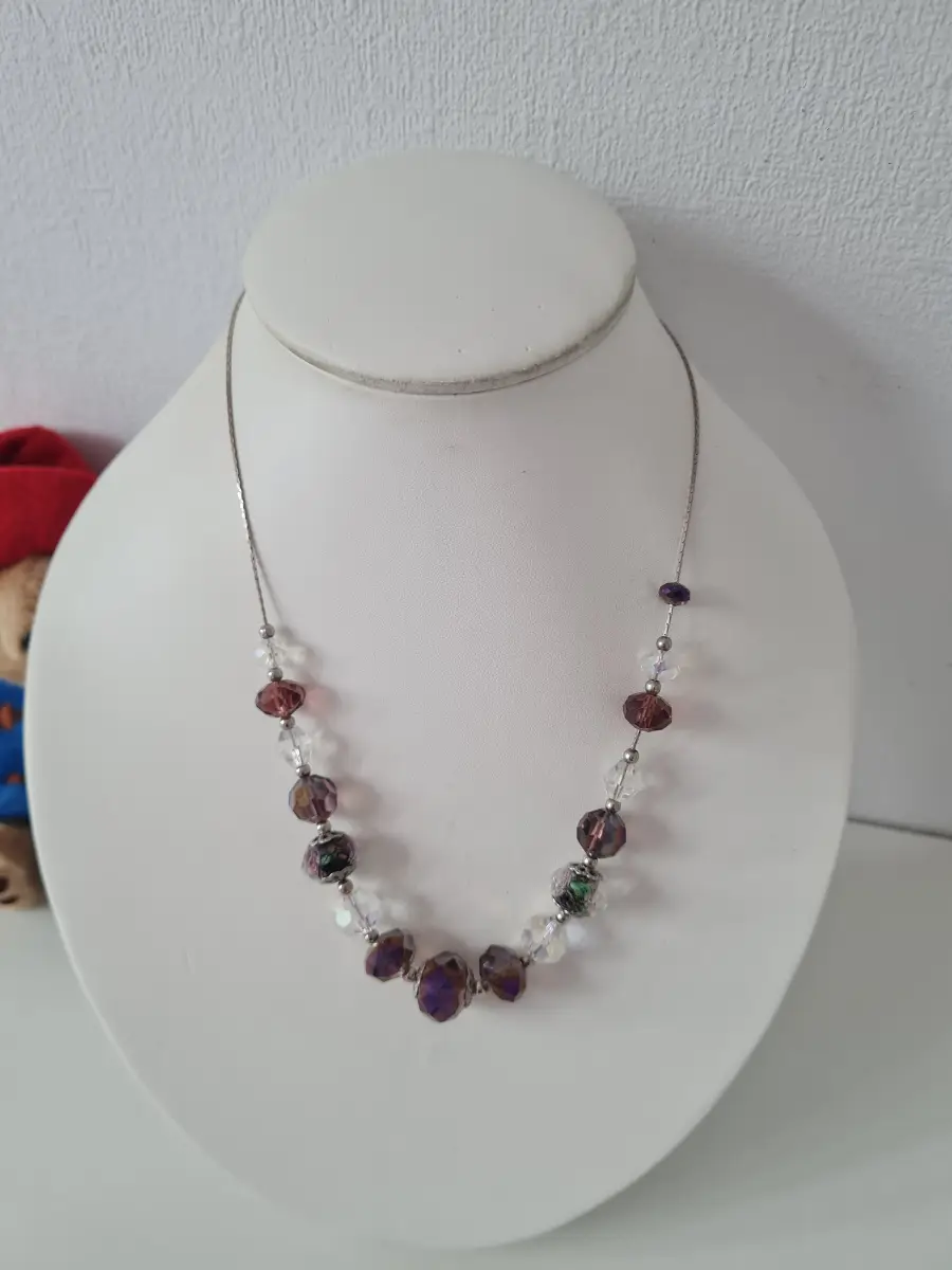 Silver Tone Purple Flower Clear Faceted crystal beaded necklace