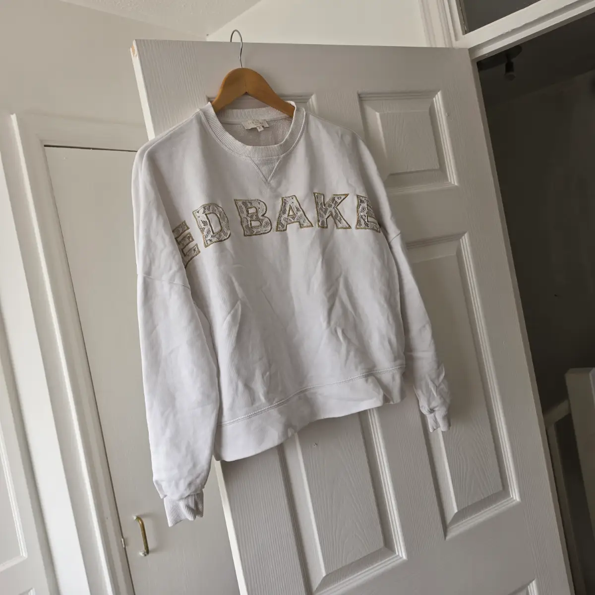 Ted Baker size 2 8-10 pullover sweatshirt logo lace detail