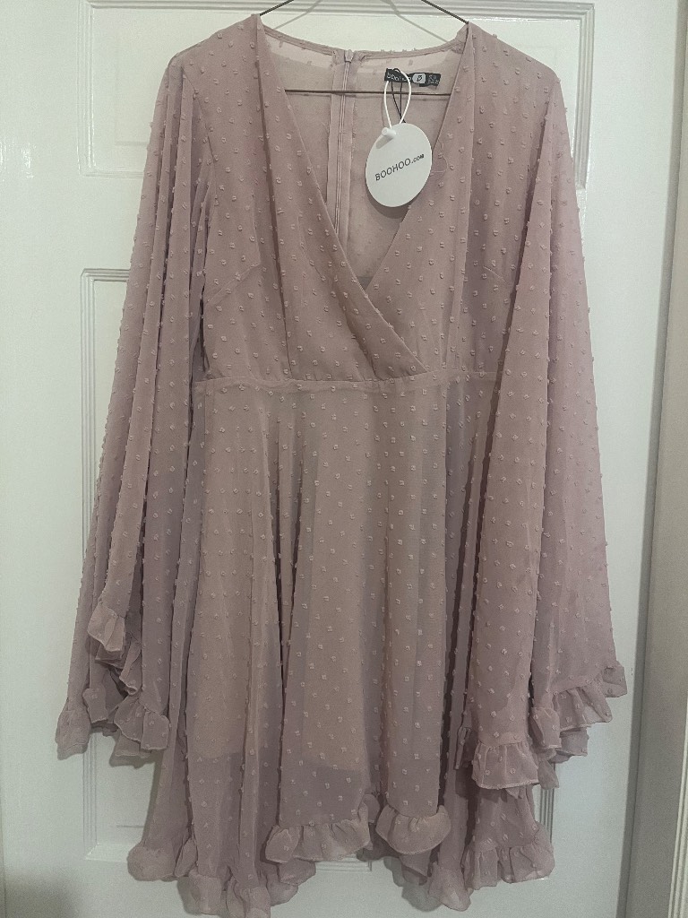Boohoo Pink floaty dress