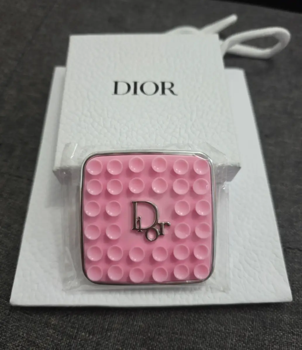 Dior phone sticker grip