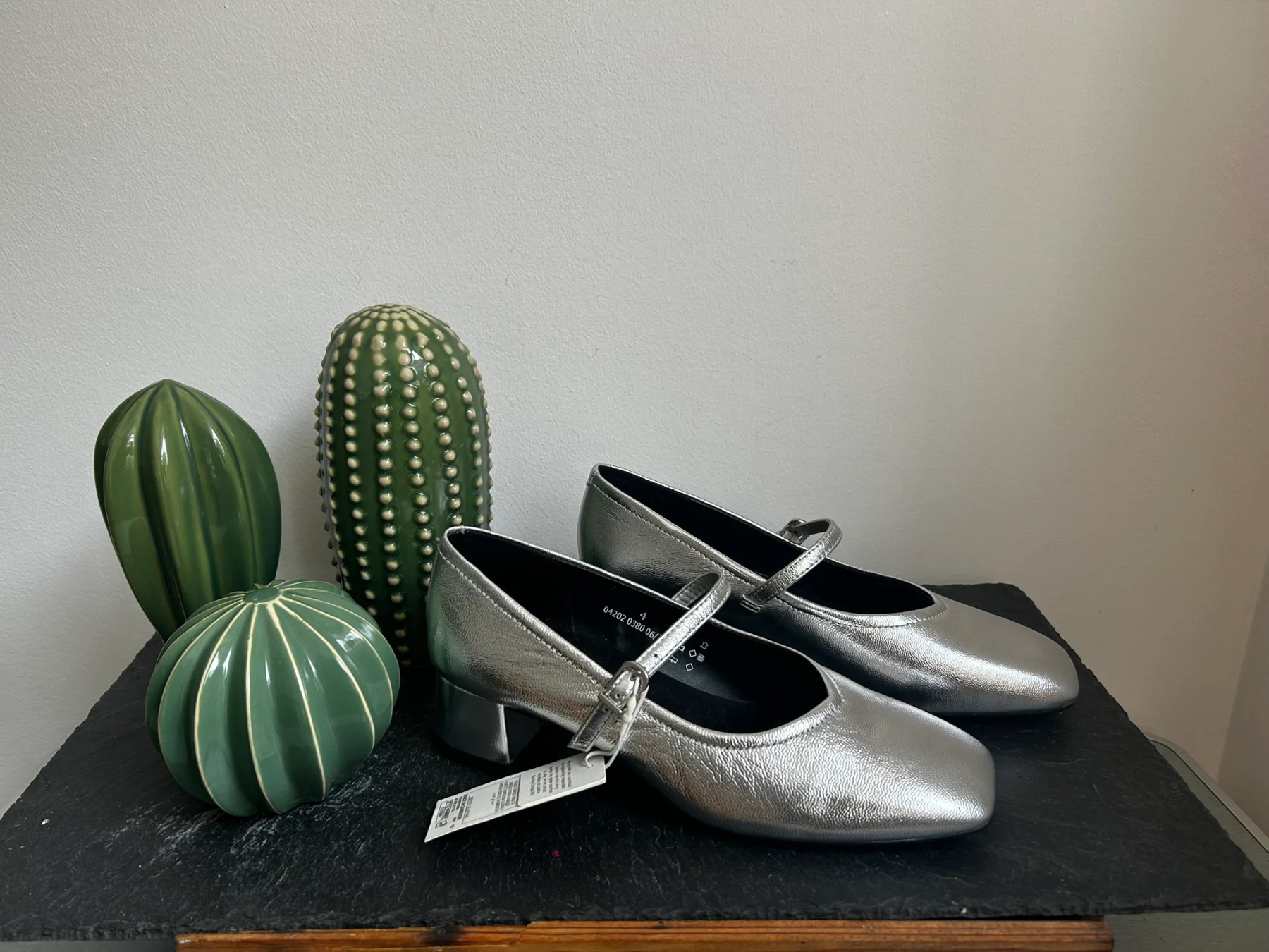 Fabulous BNWT silver leather mary-janes by M&S, size 4