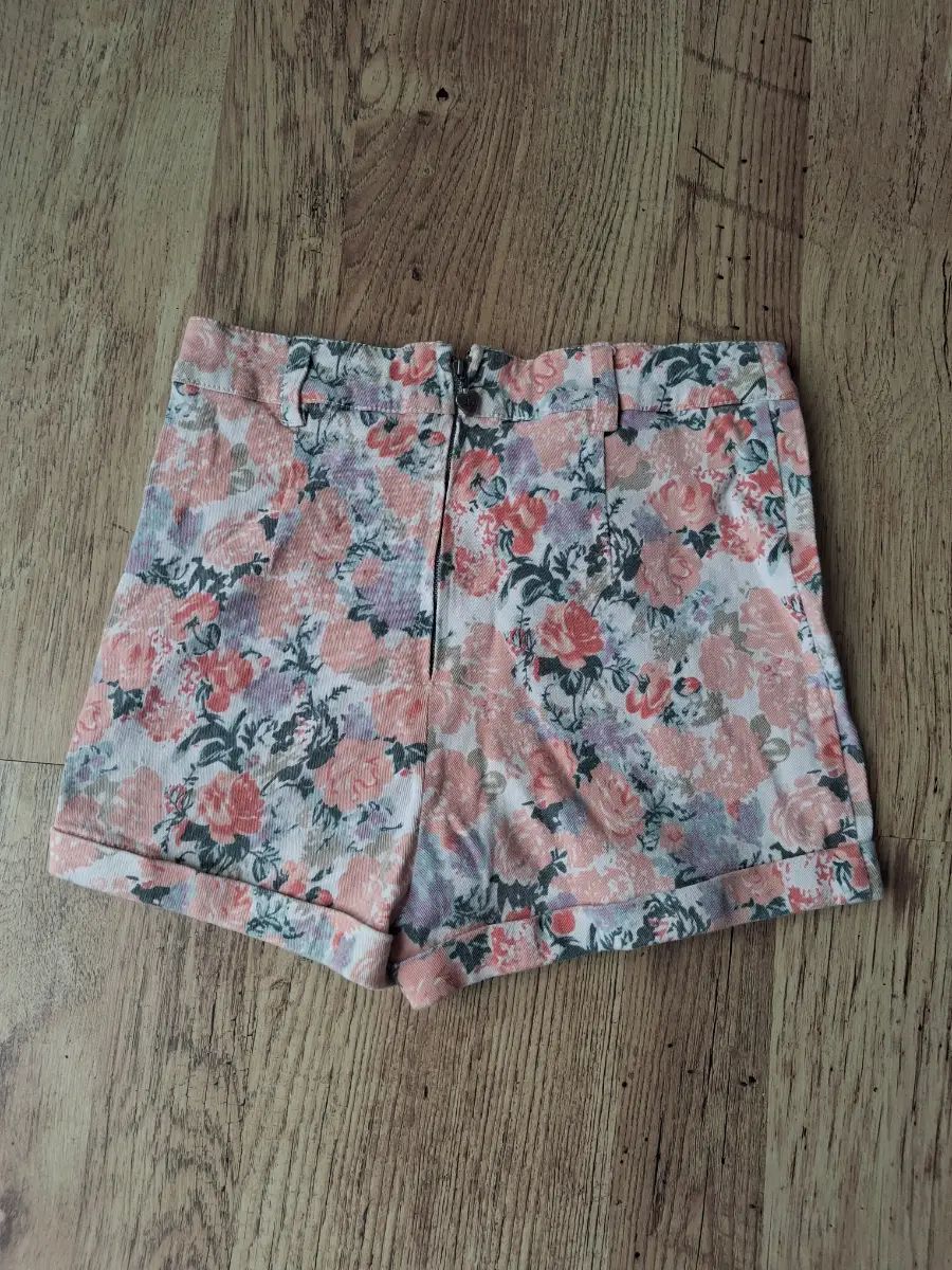 Lipsy pink flower print shorts