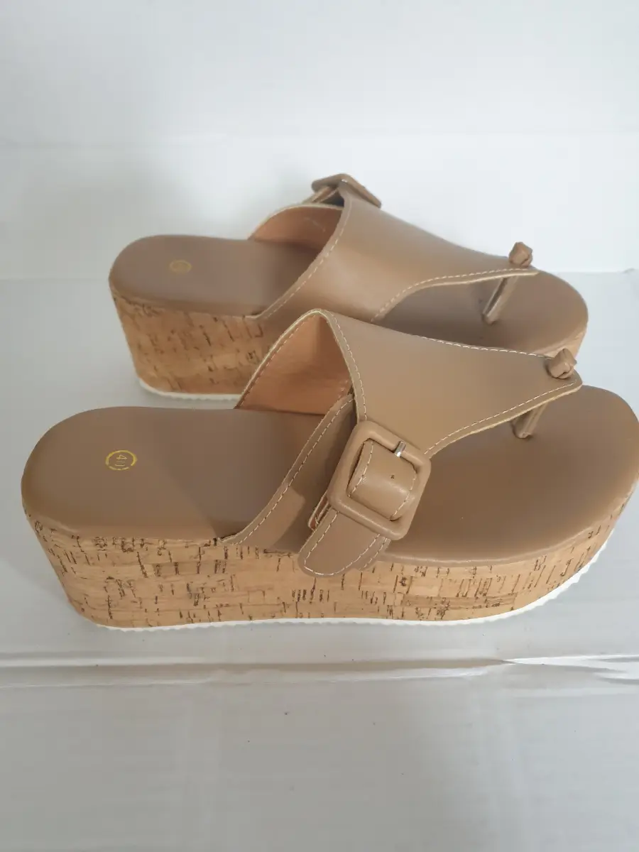 Platform Toe-post Wedge Sandals 7