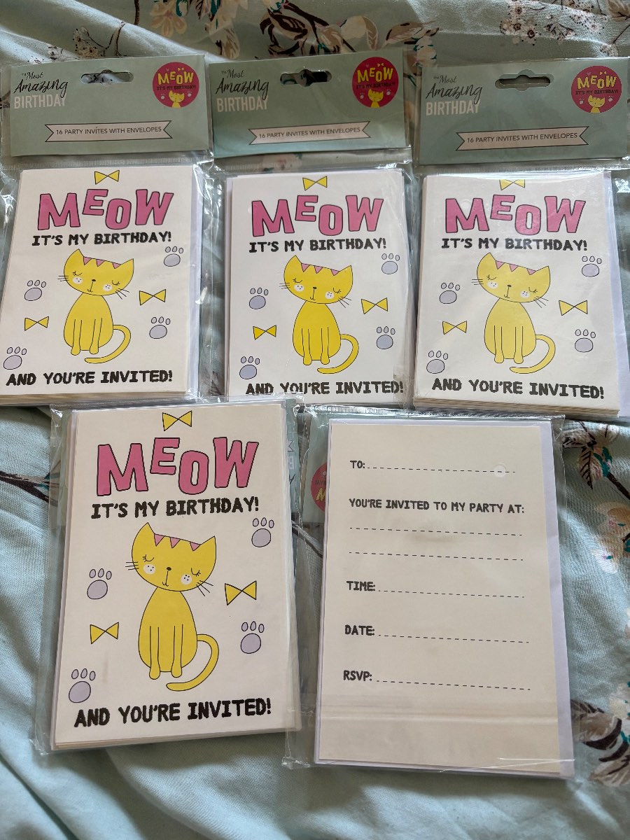 Party invitations 5 packs of 16