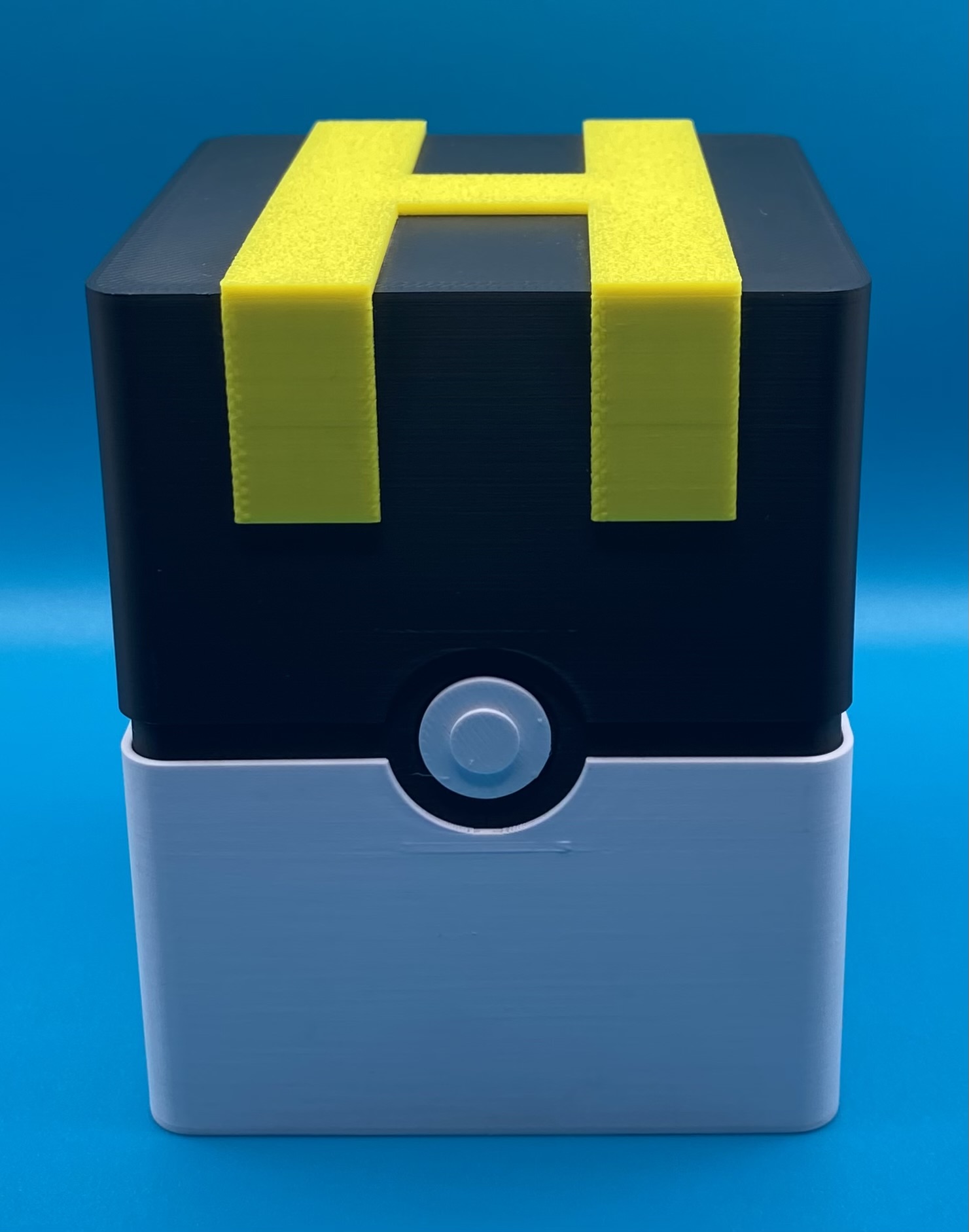 3D Printed Pokeball Style Card Holder - Ultraball