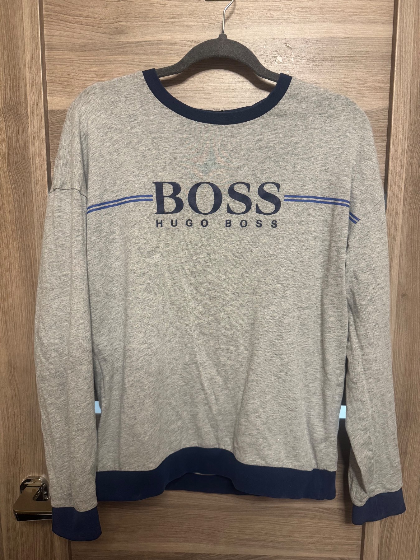 Hugo boss grey sweatshirt