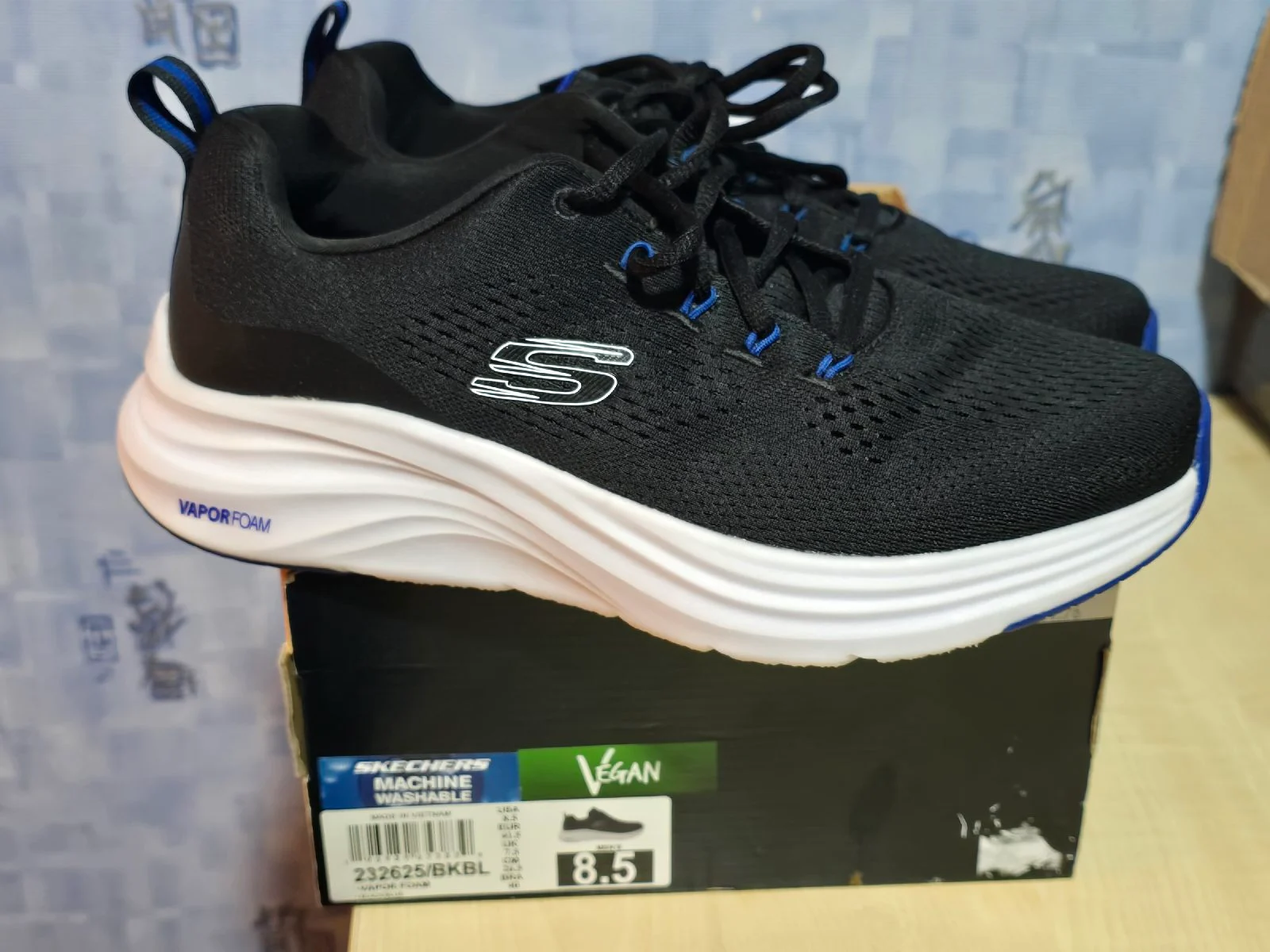 Brand new skechers vapor foam uk size 7.5