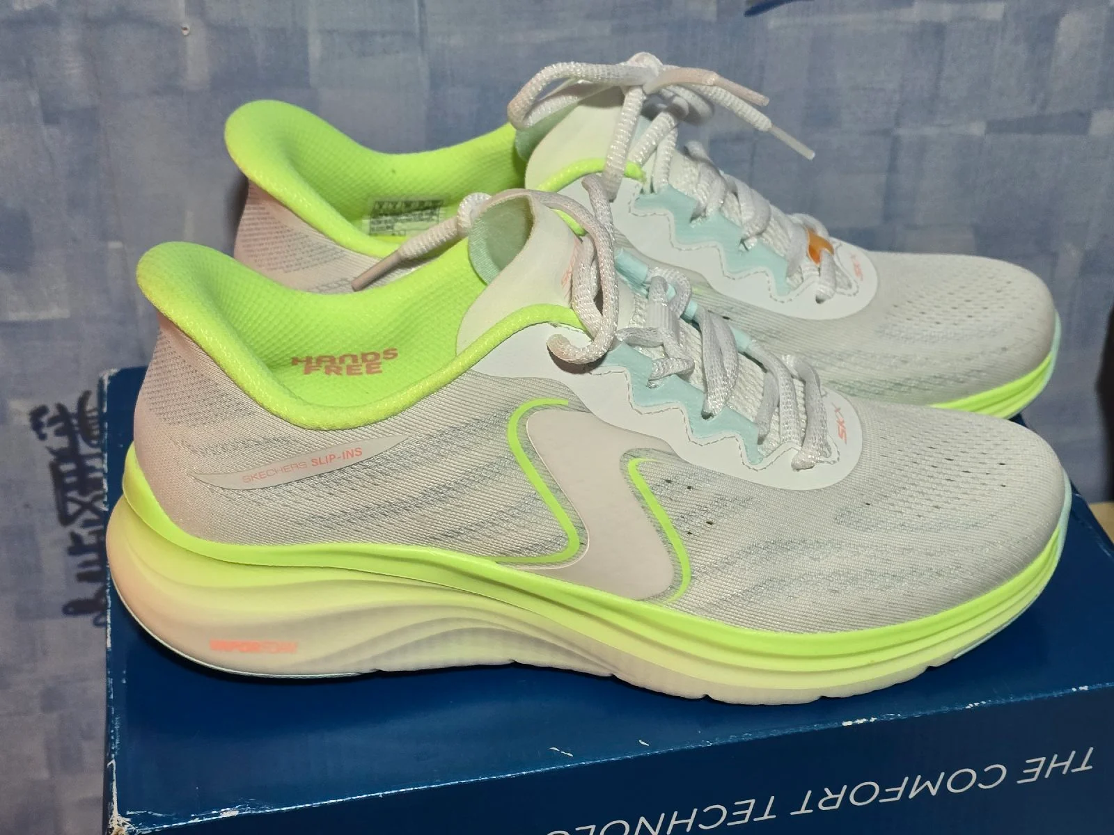 Skechers slip in trainers uk size 5