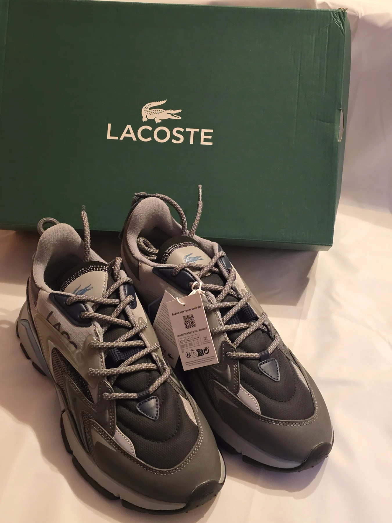 Rrp £115 BNWT Lacoste Men's neo tech trainers uk size 9.5 euro 44