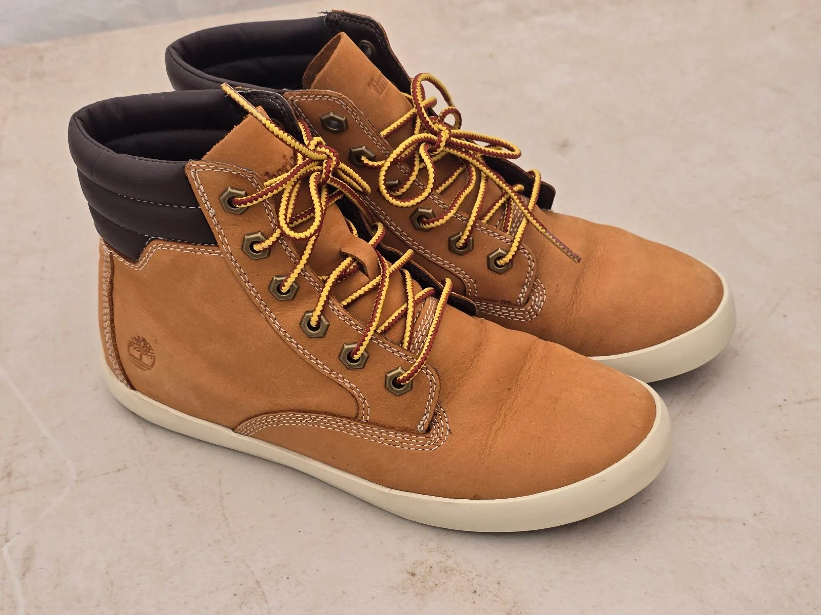 Timberland Women’s Tan Leather High-Top Boots/Sneakers Size uk 5