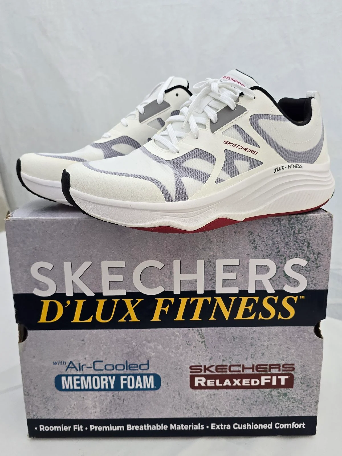 Brand new skechers delux premium trainers uk size 9.5 rrp £89