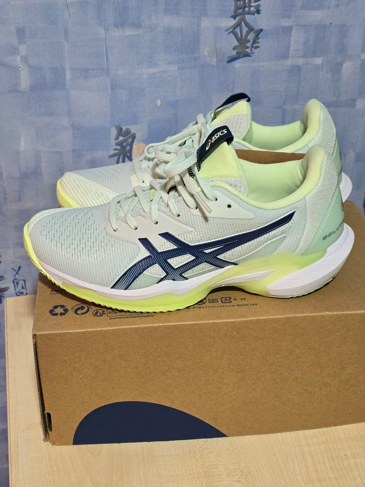 Asics gel trainers uk size 4 brand new