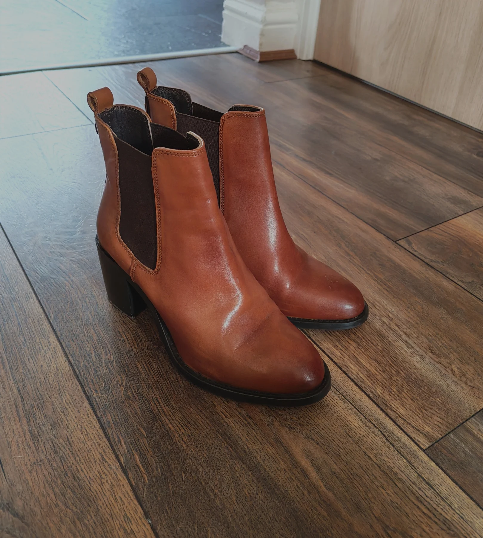 Leather Dune London Pembly Tan Block Heel Chelsea Boots