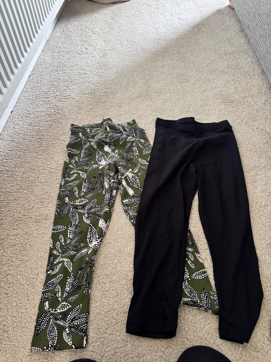 Cropped leggings bundle leafy and black size 8-10 from TU