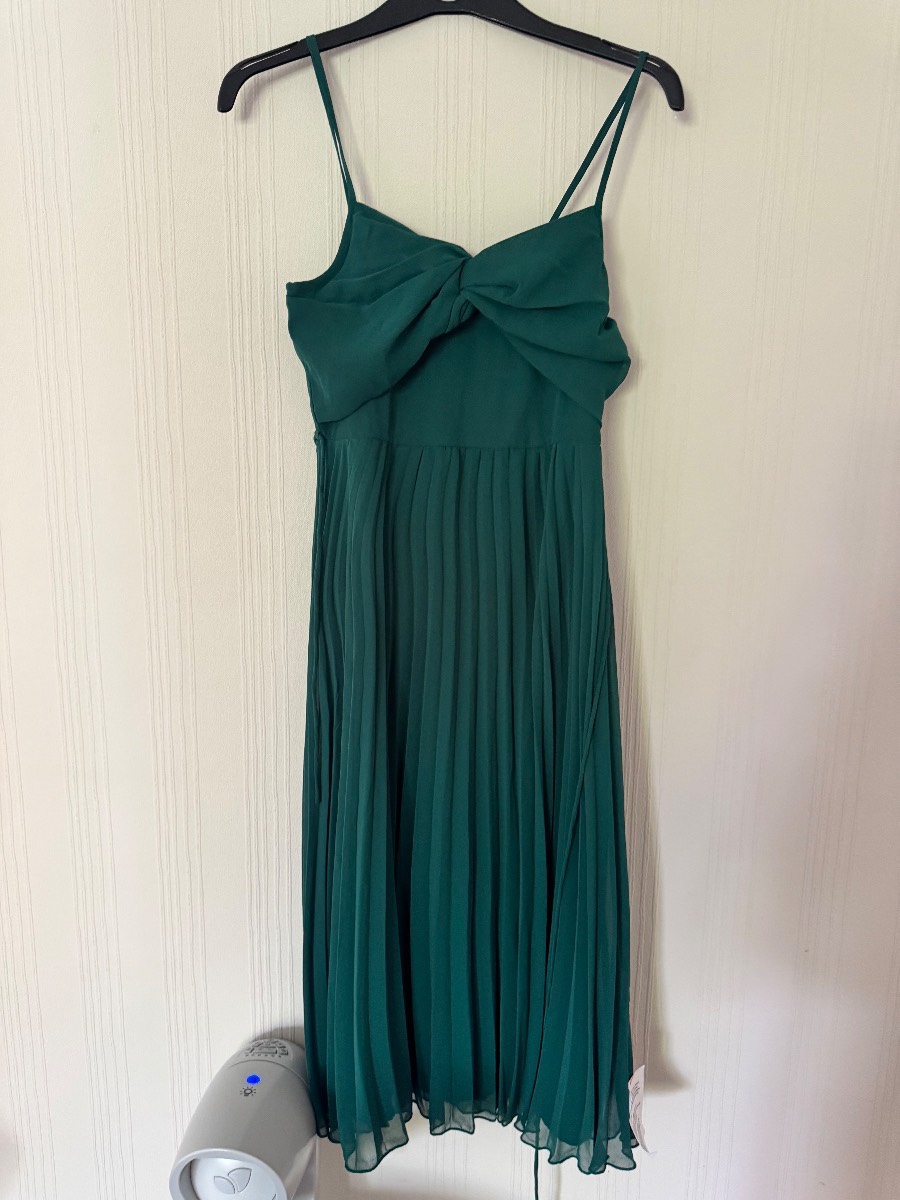 ASOS design Emerald Green Pleated Midi Dress – Twist Front Cami Dress – UK 8