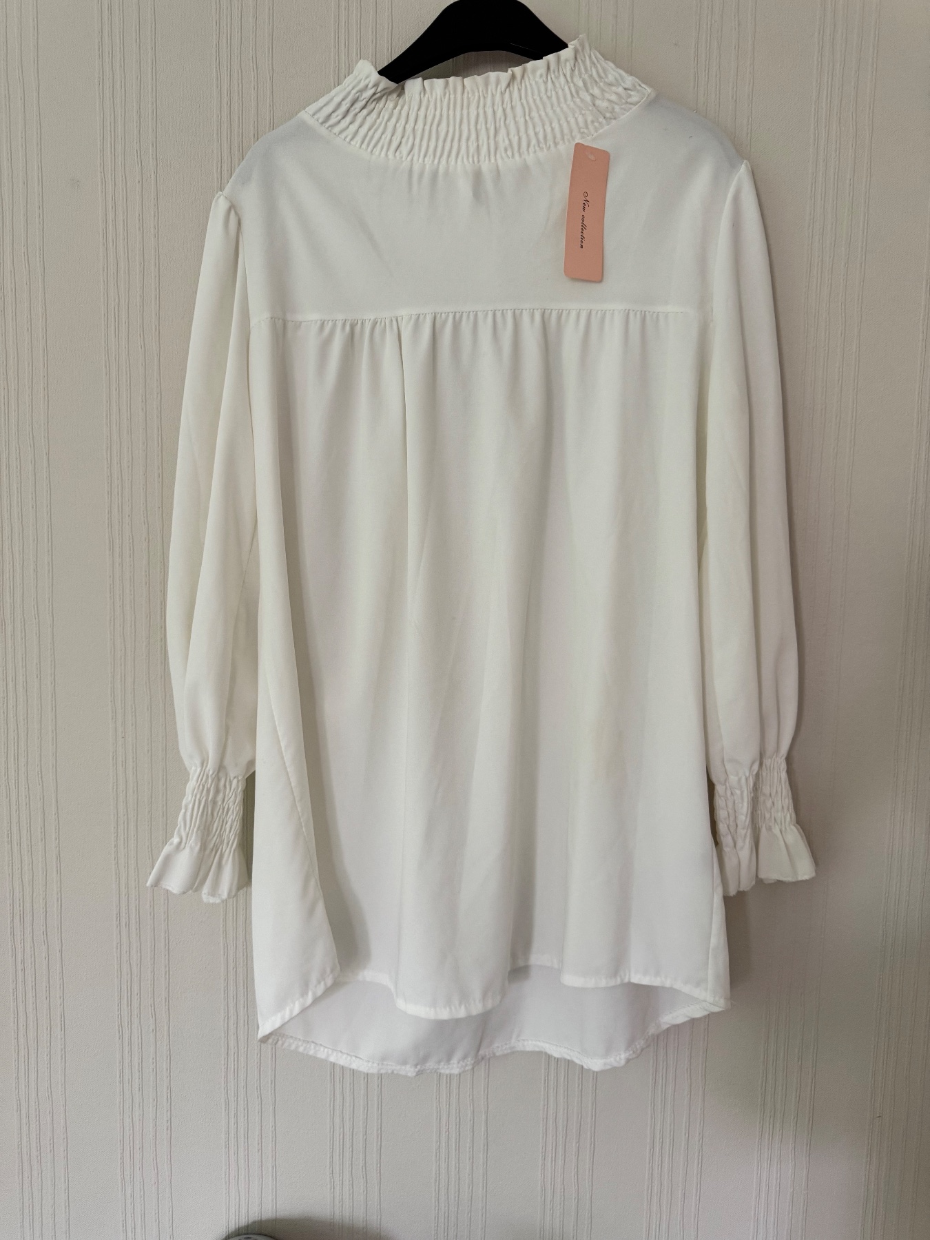 BNWT White ruffle neck dress size 10 made in Italy