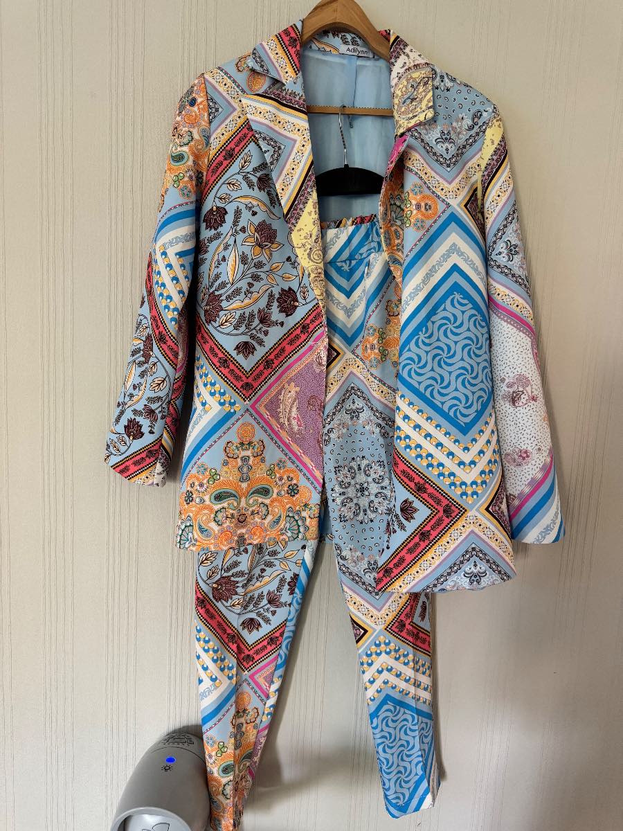 Adilyn Italy 2-Piece Printed Blazer & Trousers Co-Ord Set – Size S
