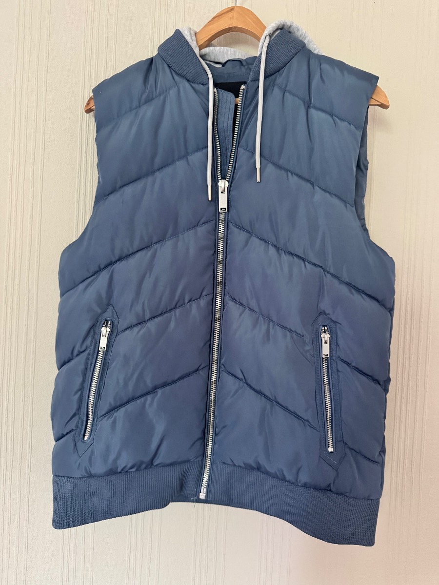 Men’s Slate Blue Hooded Padded Gilet Bodywarmer size small from River Island