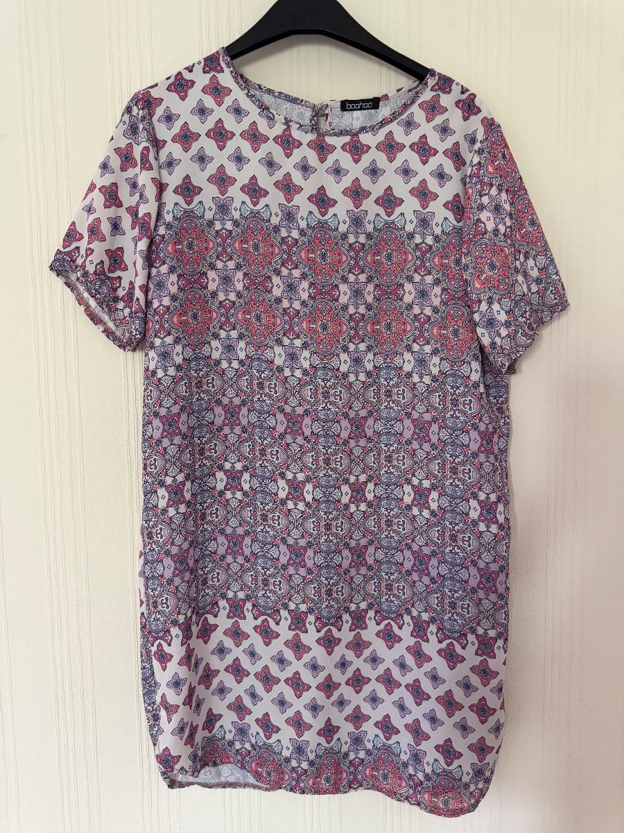 Boohoo Printed Shift Dress – UK 12