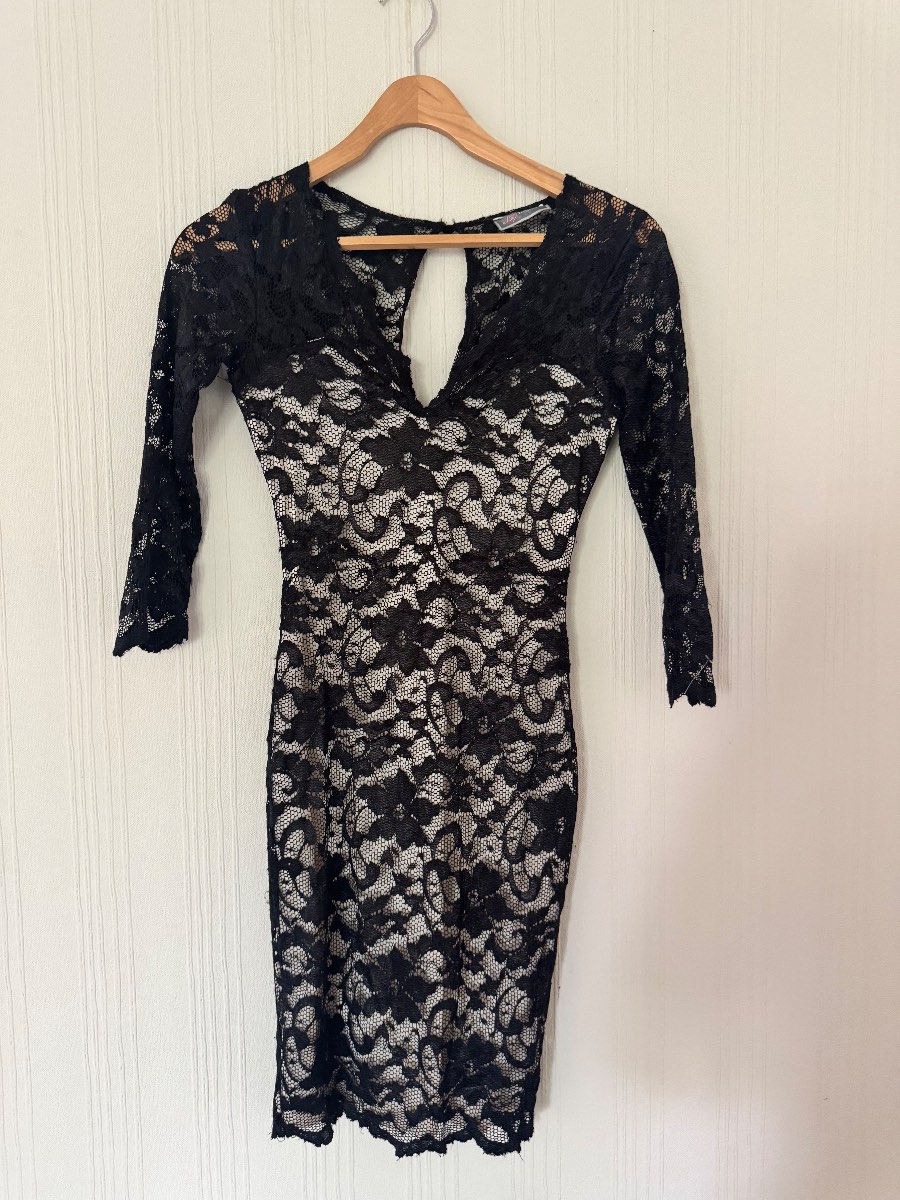 Lipsy London Black Lace Bodycon Midi Dress size 8