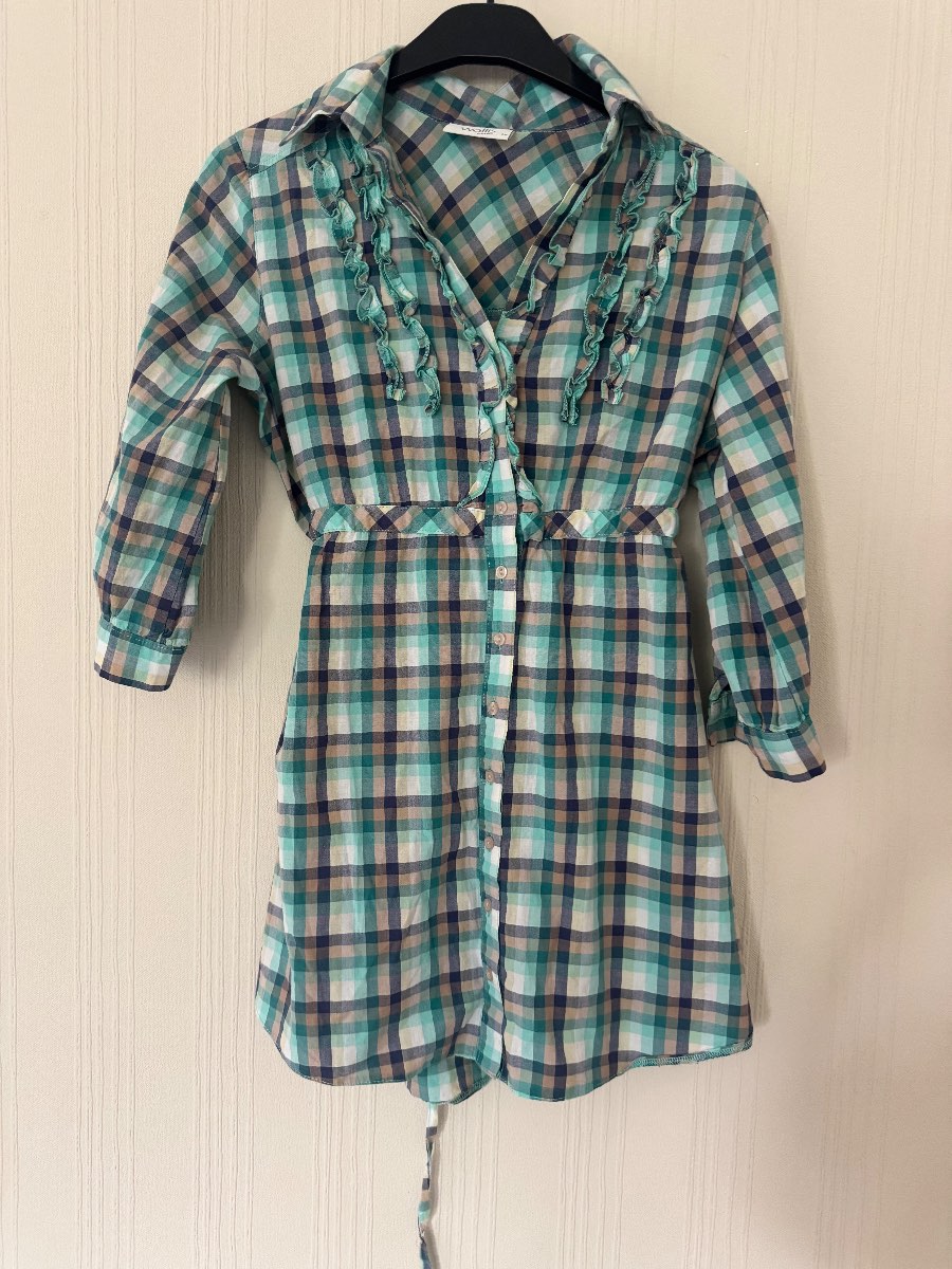 Wallis Petite plaid long top size 12