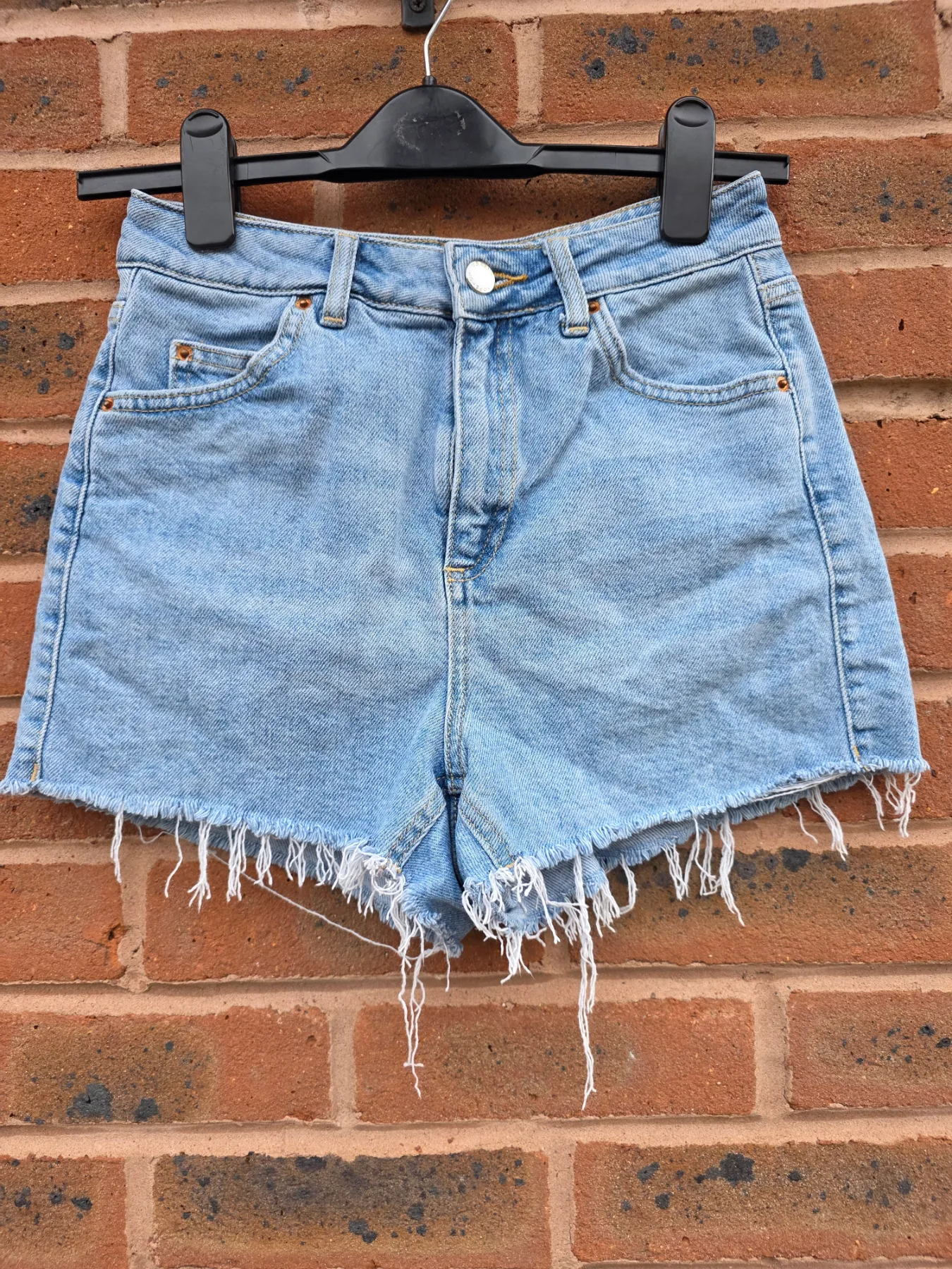 Topshop Moto Mom Denim Shorts – Light Blue High Waisted Frayed Hem – UK 8