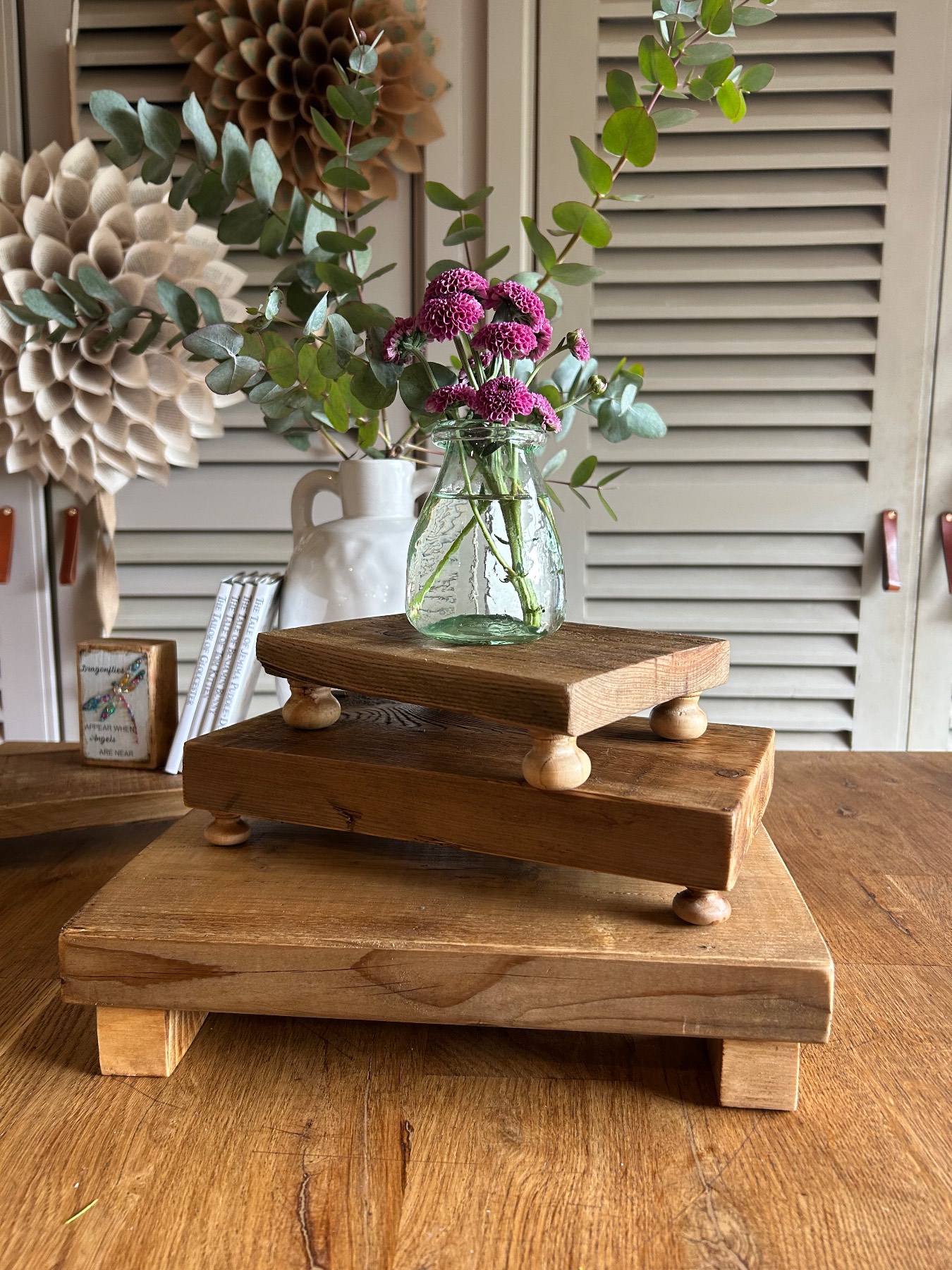 Wooden rustic shelf lifter