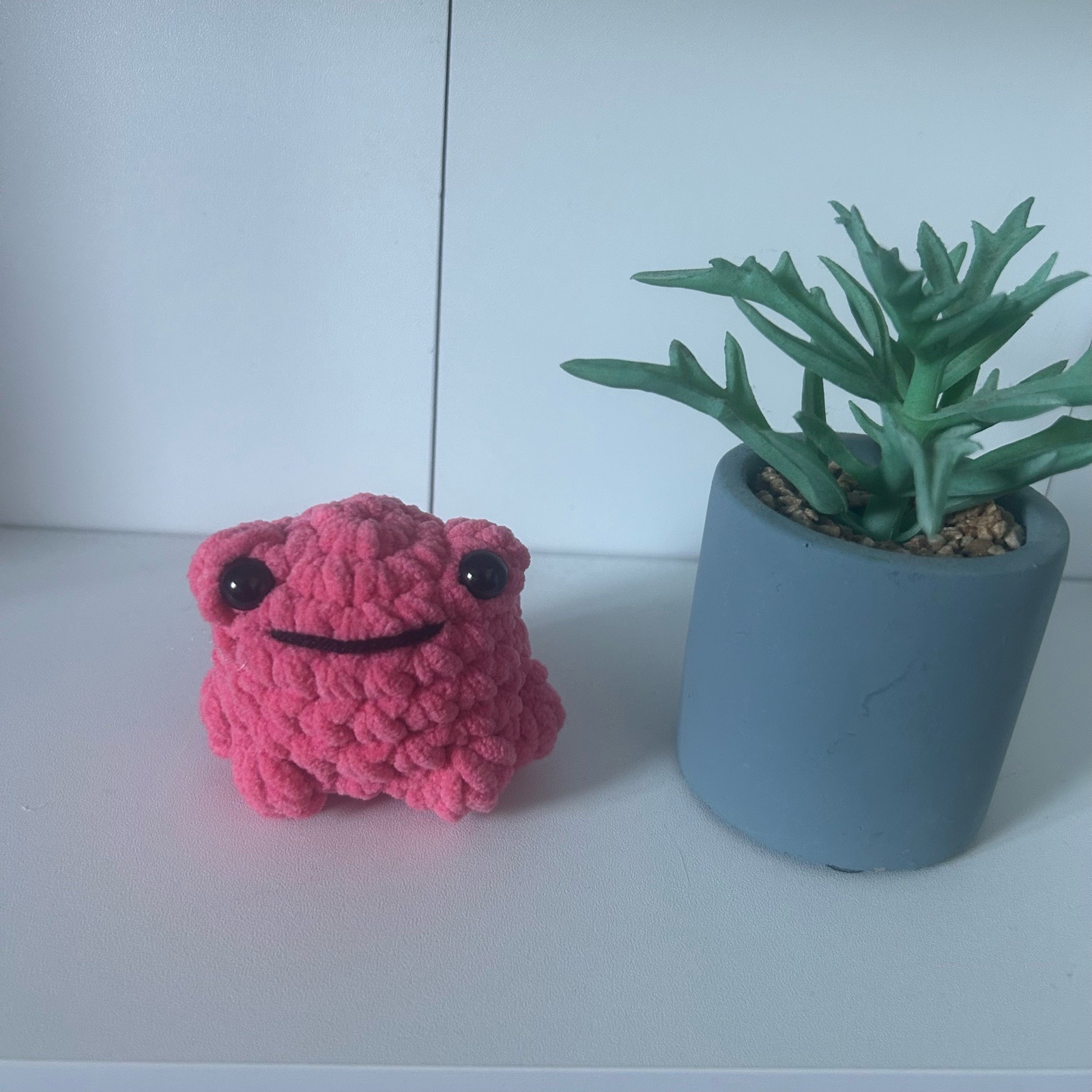 Coral Pink Frog Plush – Cute Crochet Frog