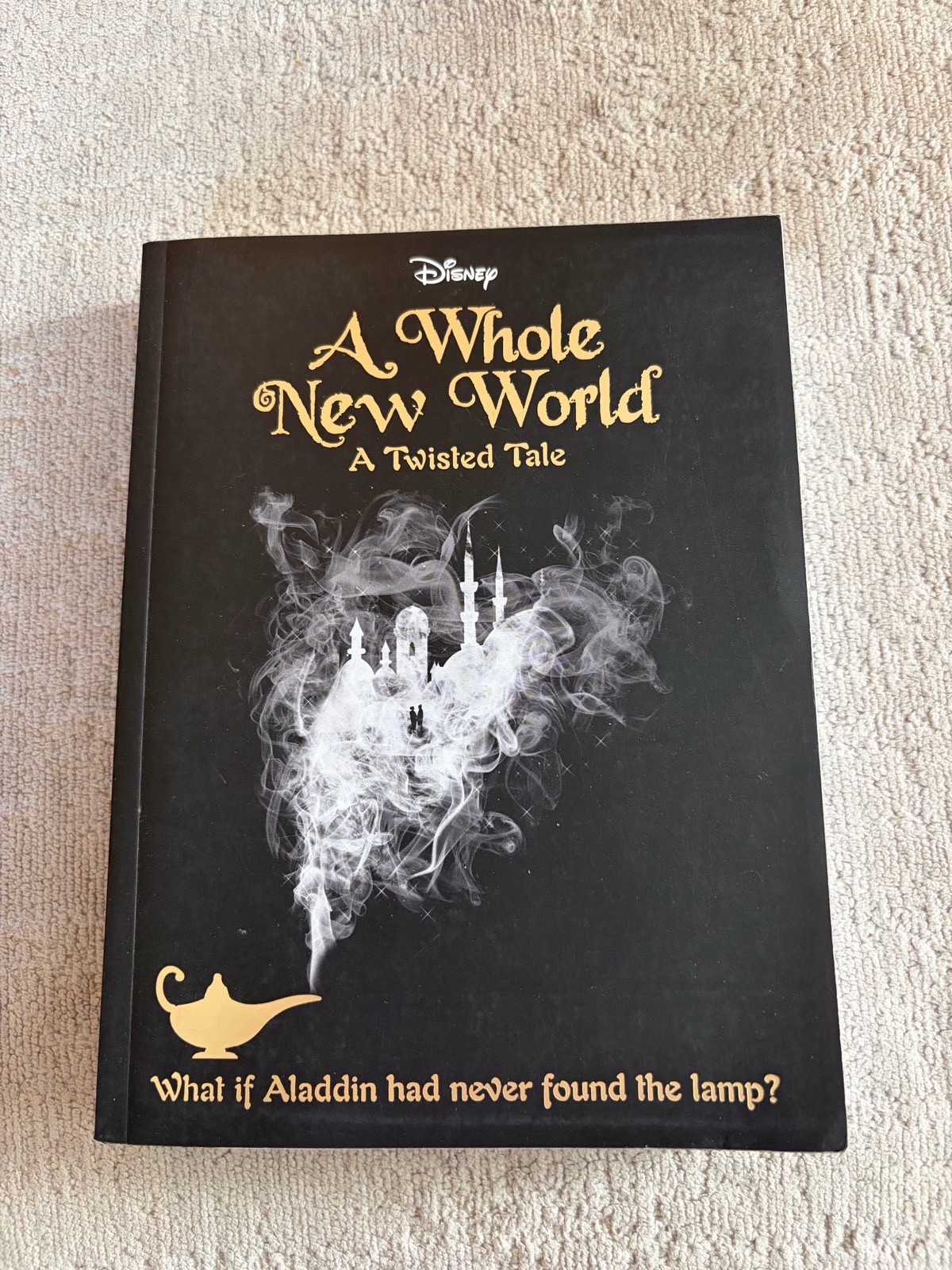 Disney Twisted Tales – A Whole New World  📚 Unread – excellent condition
