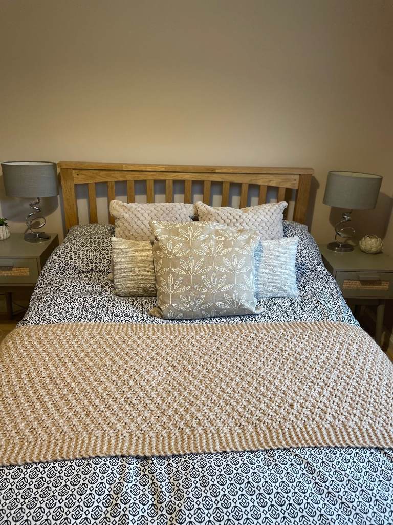 Handcrafted Oatmeal  Moss Stitch Throw, Size: 200 x 35cm