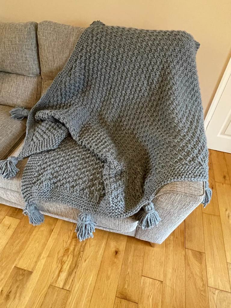 Handmade Grey Tweed Moss Stitch Throw with Pom Poms 140cm x 110cm