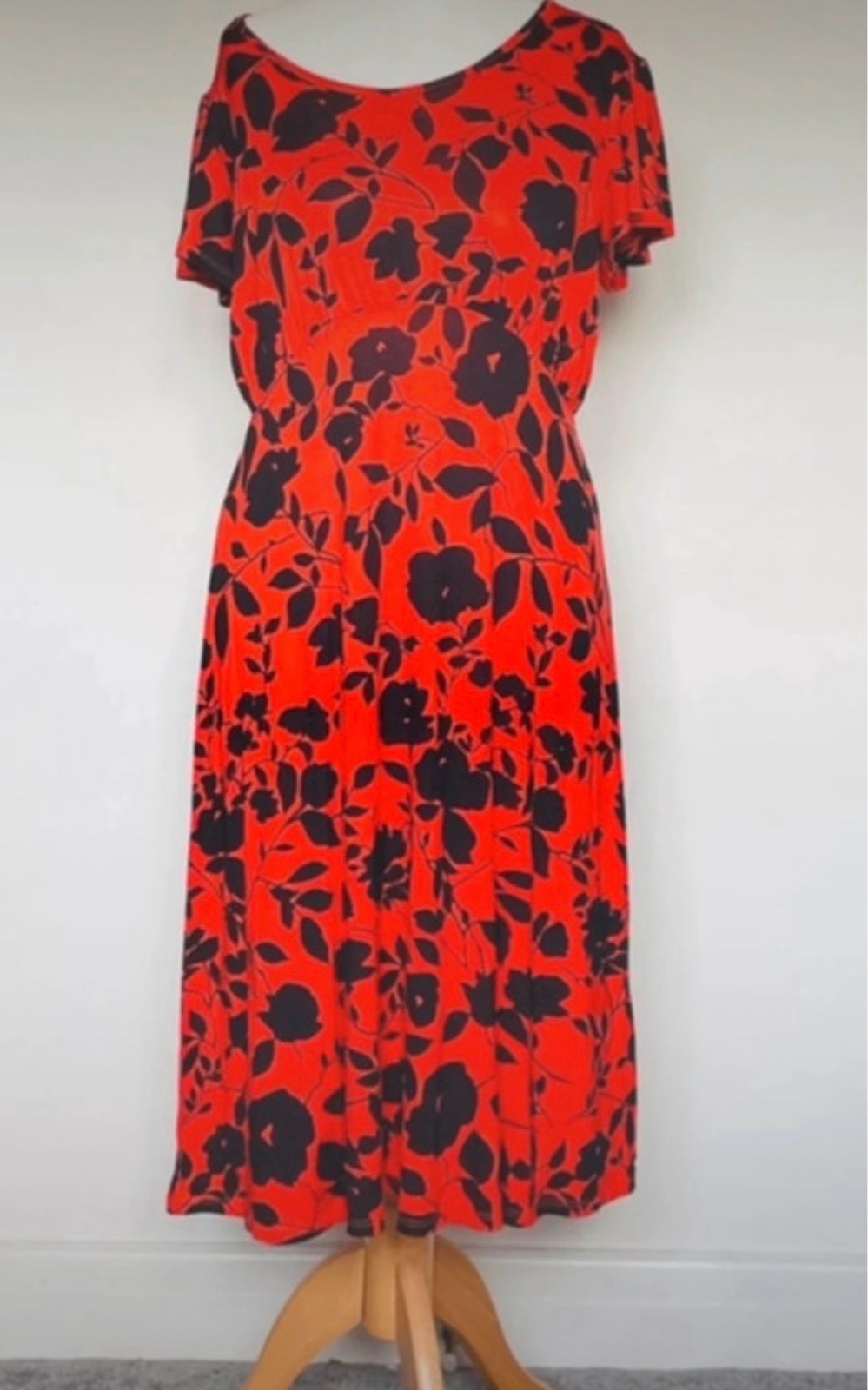 Pretty Roman jersey dress red & black floral size 14