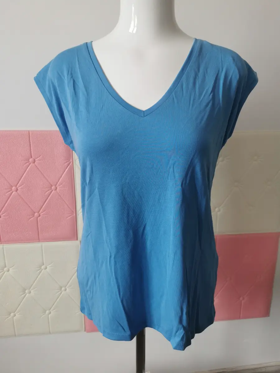 PIECES Women's Pckamala Tee Noos V-Neck T-Shirt, French Blue, Size S