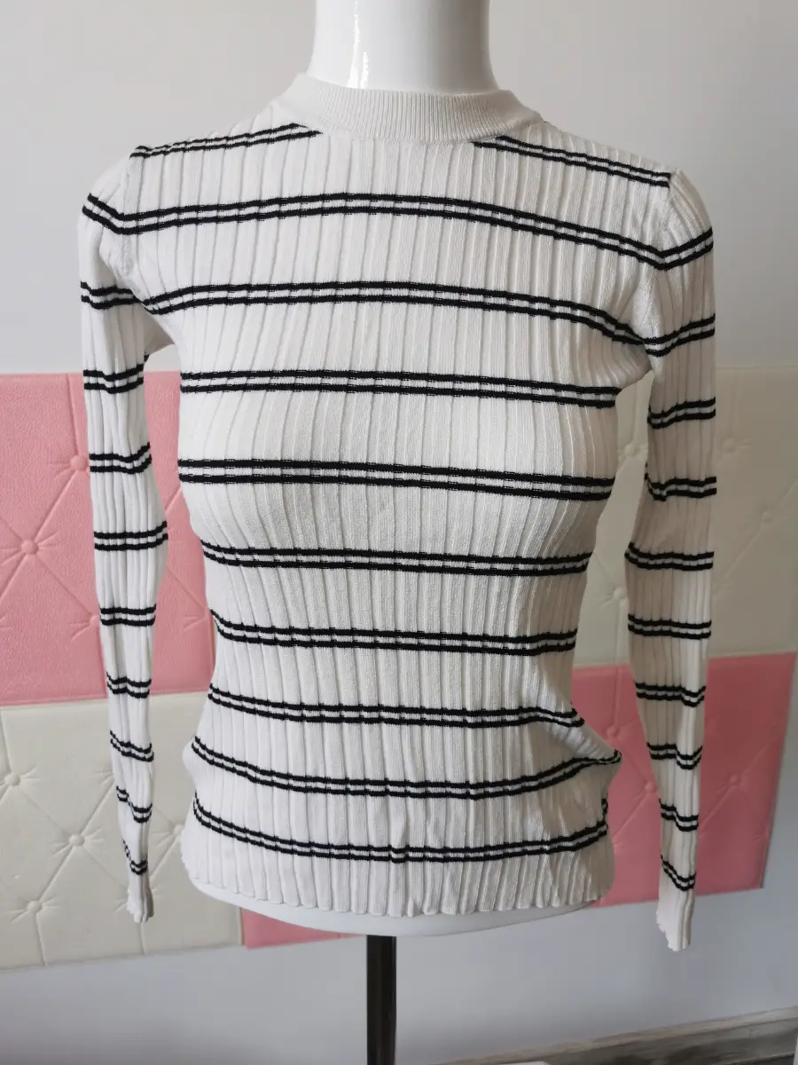 H&M Women's Striped ribbed long sleeve top, Size S